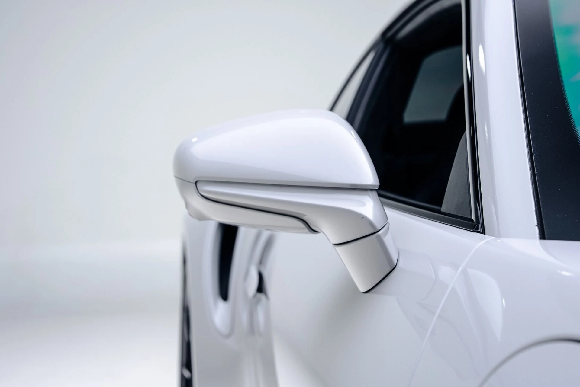 mph016_378132133_Used_2022_Porsche_911_Turbo_S_1774378410_192c11452c