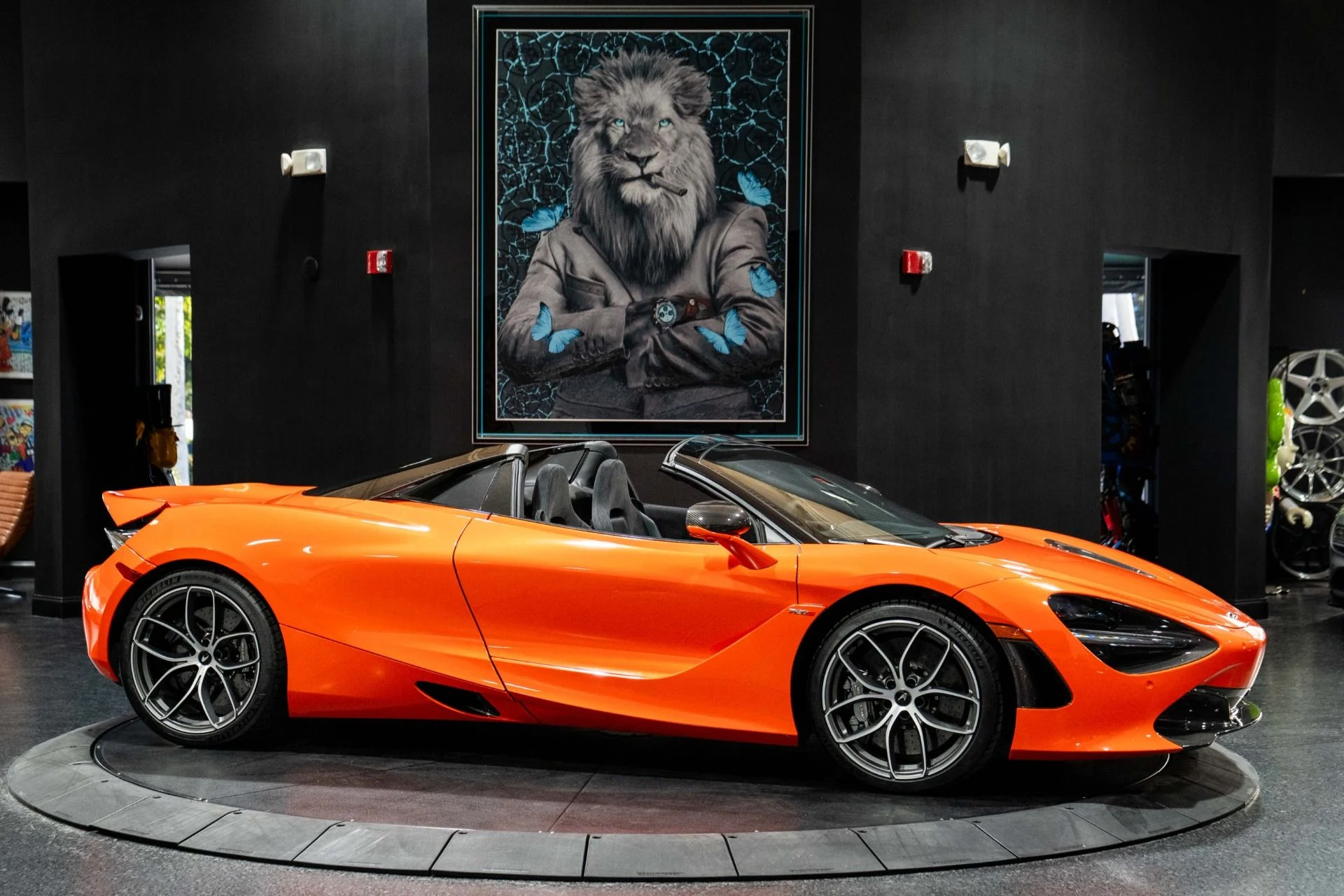 mph016_3783639557_Used_2019_Mc_Laren_720_S_Spider_1767641702_8a1c16e2d7