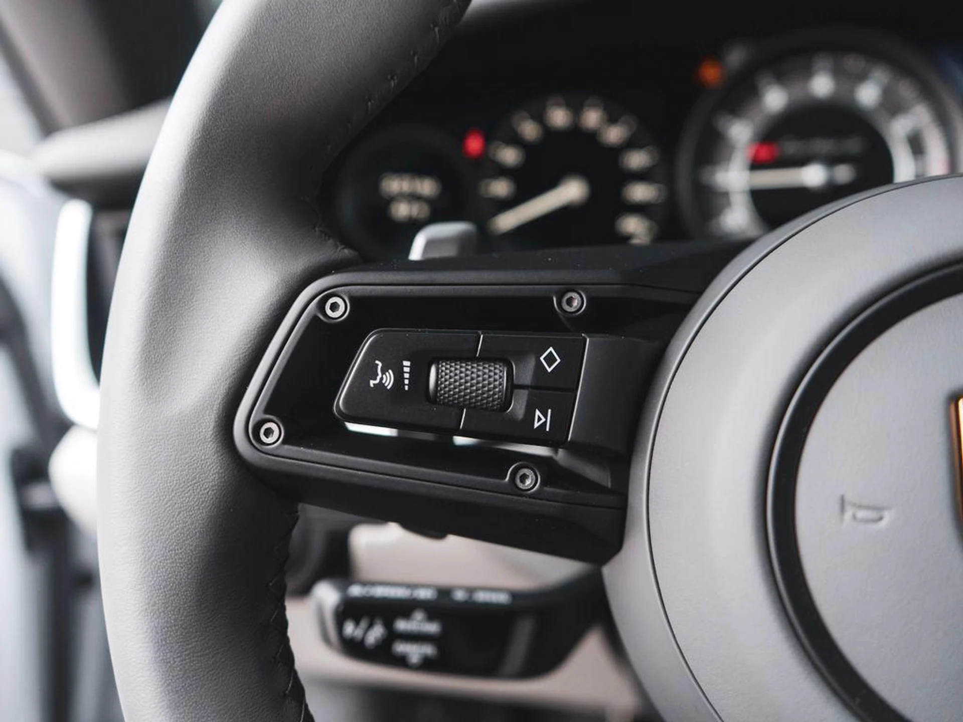 mph016_3787793988_o_Sr_HU_0_Gy65_C_Hjr_Yc73_Xa_R_Fw2_X0_7d17f5c144