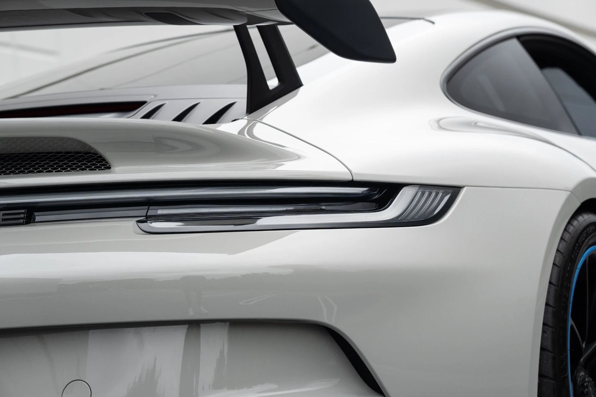 mph016_379317660_Used_2024_Porsche_911_GT_3_1768339122_dbc2d38fc9