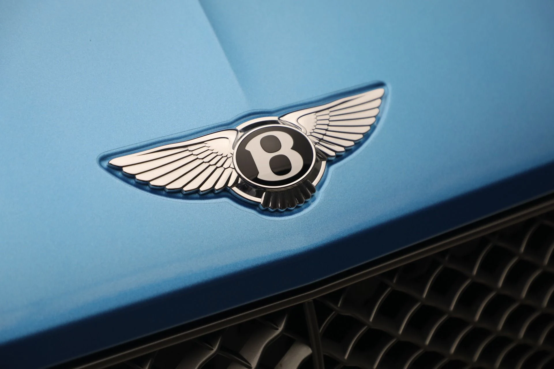 mph016_3796729861_Used_2024_Bentley_Continental_GTC_Speed_1786737831_409496b5e7