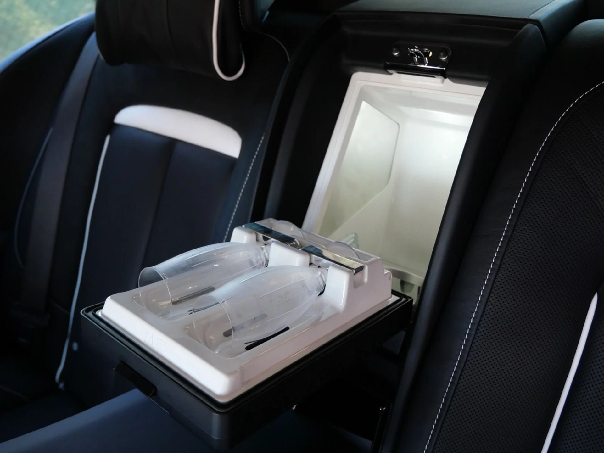 mph016_3801077982_1076c1aa7761d2792004f0315d141f90x_0184d39cf7