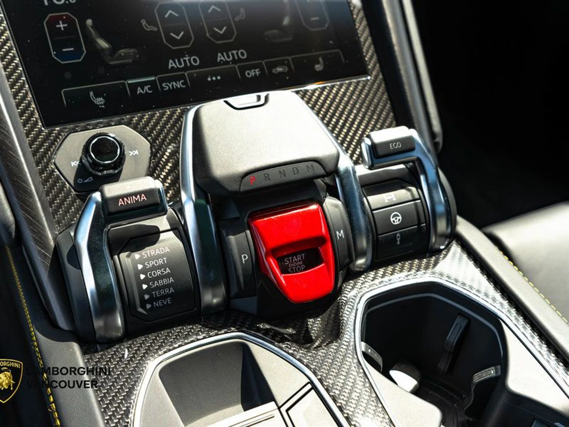 mph016_3806658726_38088919_09251_2024_lamborghini_urus_017_ccd93d61be