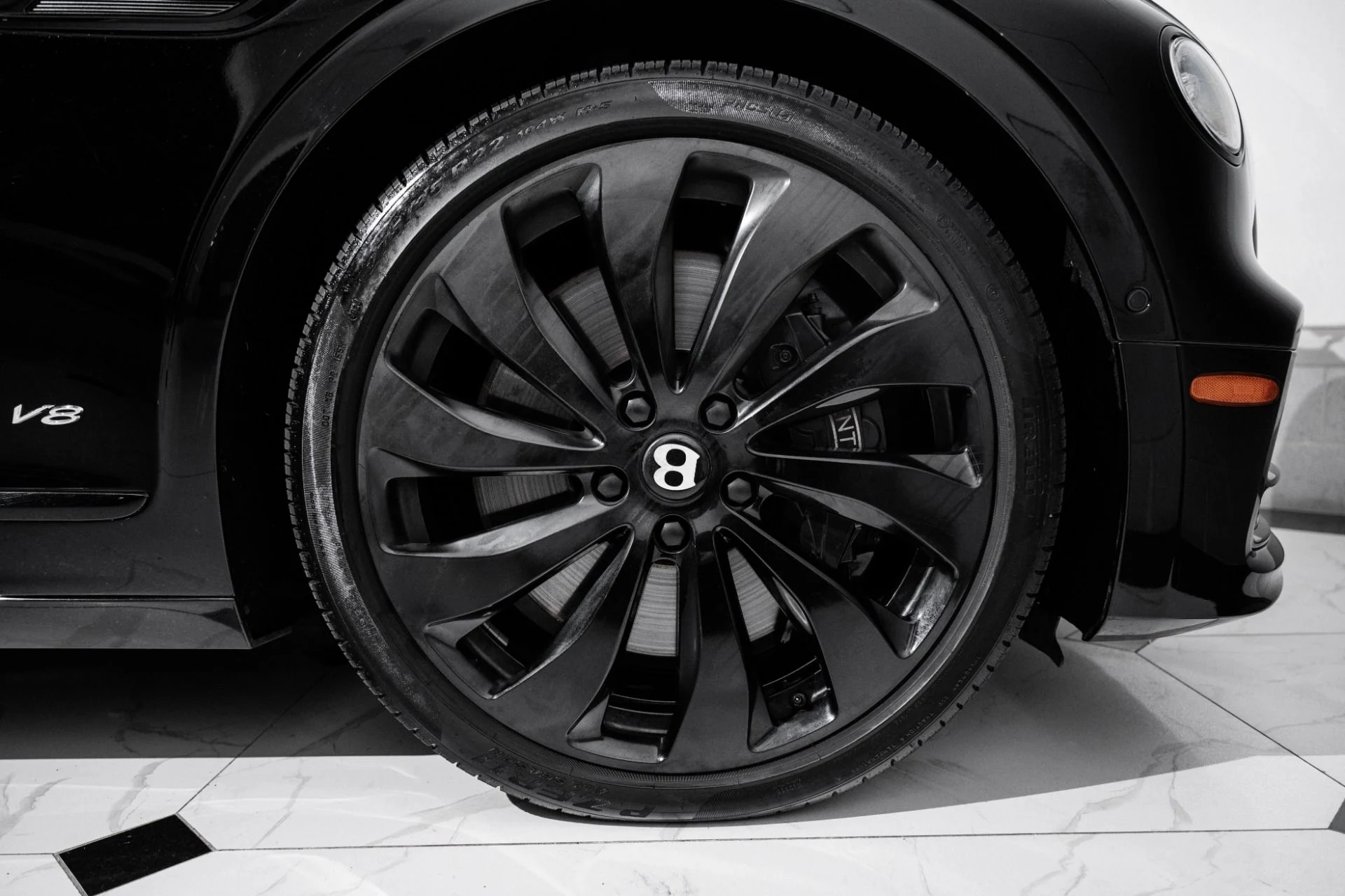 mph016_3808605798_Used_2022_Bentley_Flying_Spur_V8_1761057059_6d91505489