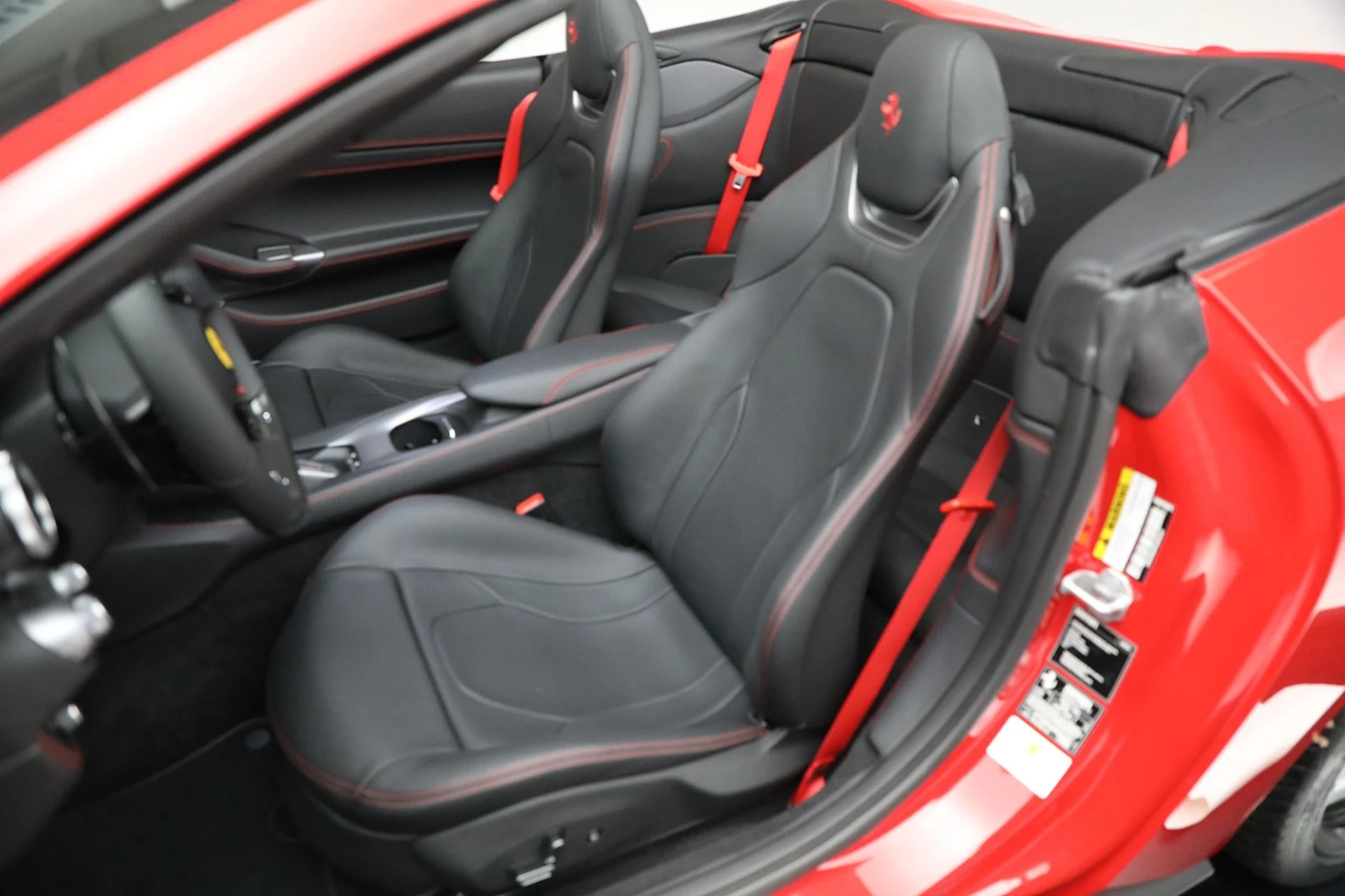 mph016_3813633774_Used_2023_Ferrari_Portofino_M_1793389960_4748905b6c