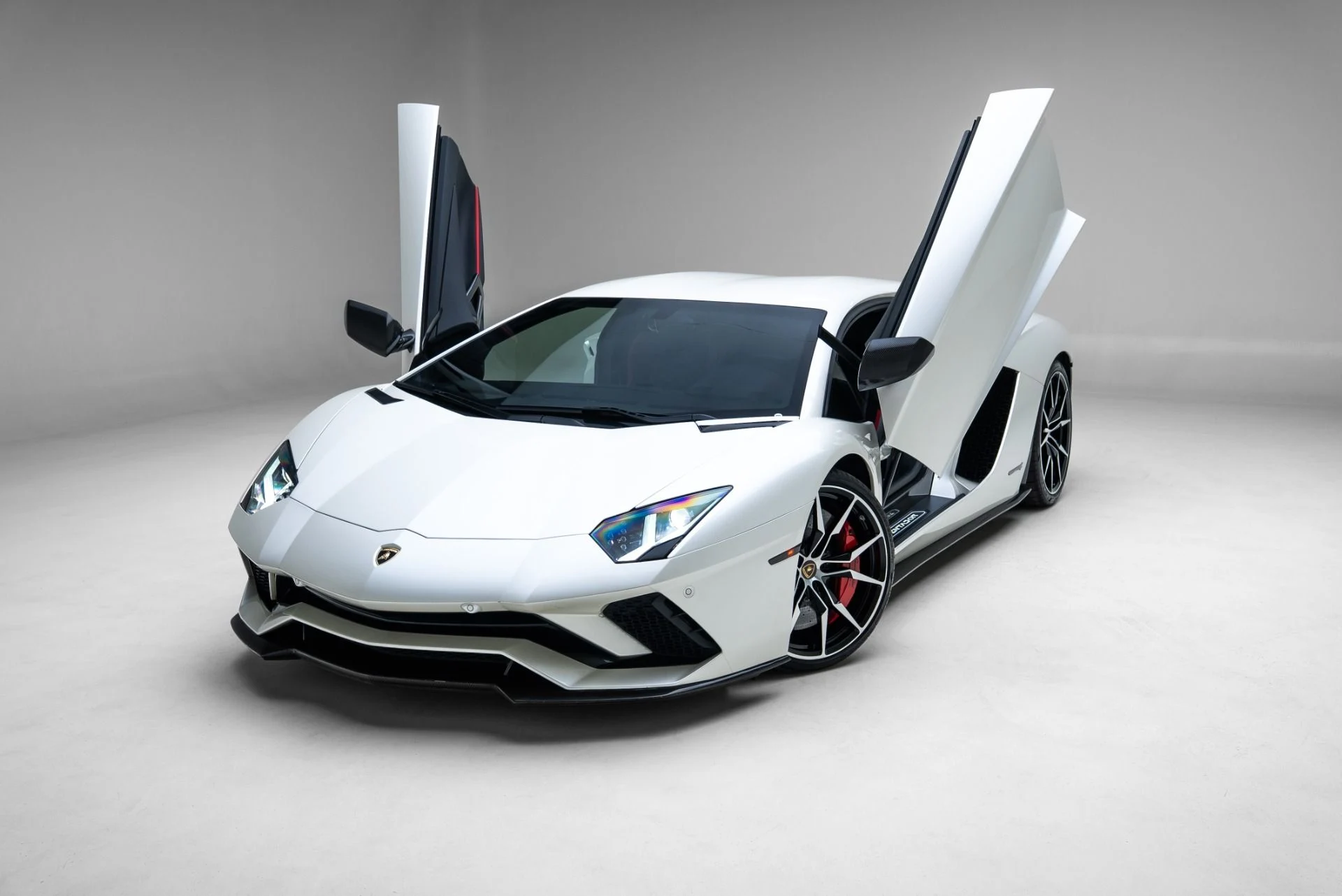 mph016_3814171702_Used_2017_Lamborghini_Aventador_LP_740_4_S_1775604663_1dbb695b56