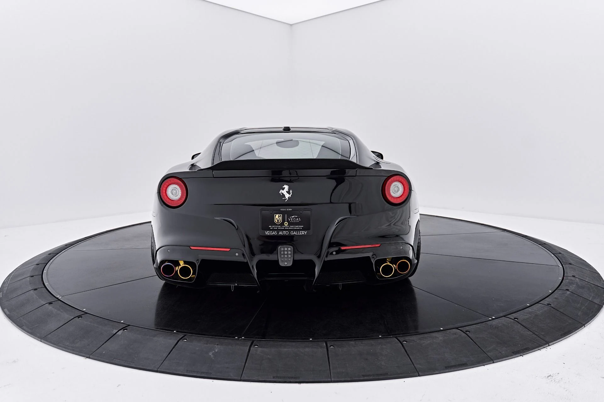 mph016_3818558997_Used_2015_Ferrari_F12_Berlinetta_1790206485_27d7ab9b6c