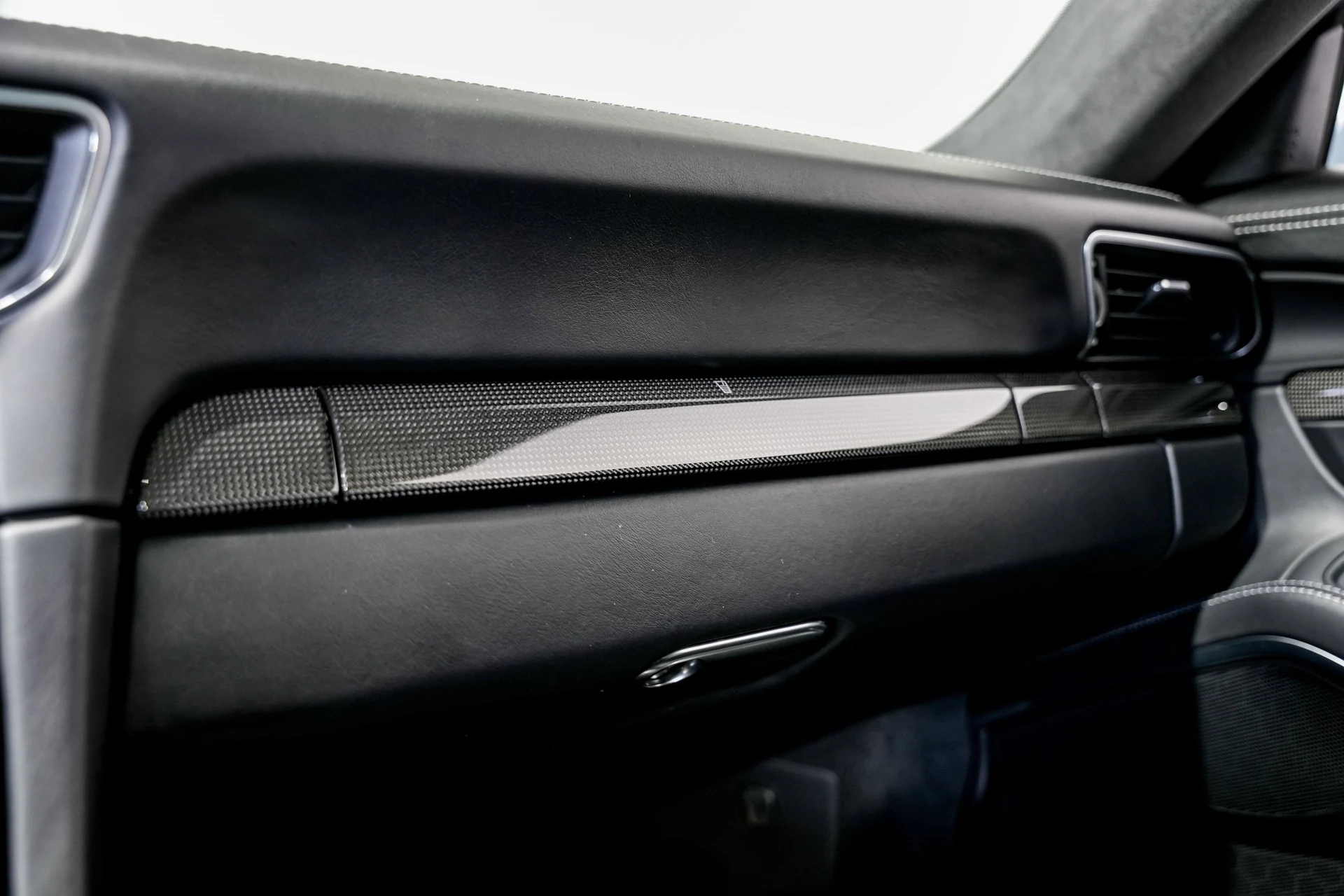 mph016_382517216_963a7d6dc99900ffb9ccf1c5a03a6a79x_84e18da25f