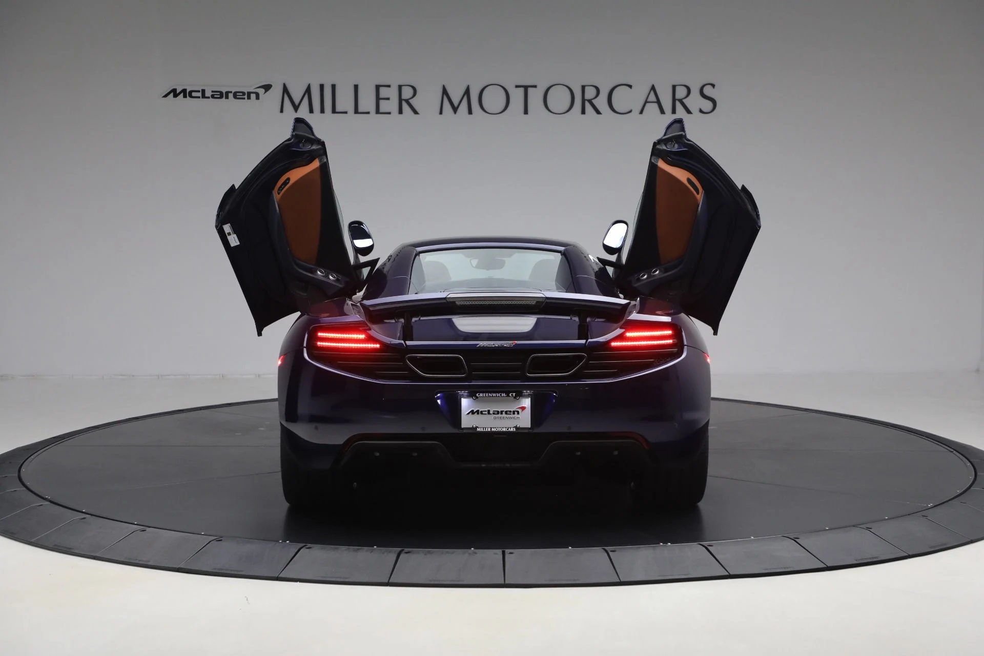 mph016_3828290399_Used_2013_Mc_Laren_MP_4_12_C_Spider_c288d32368