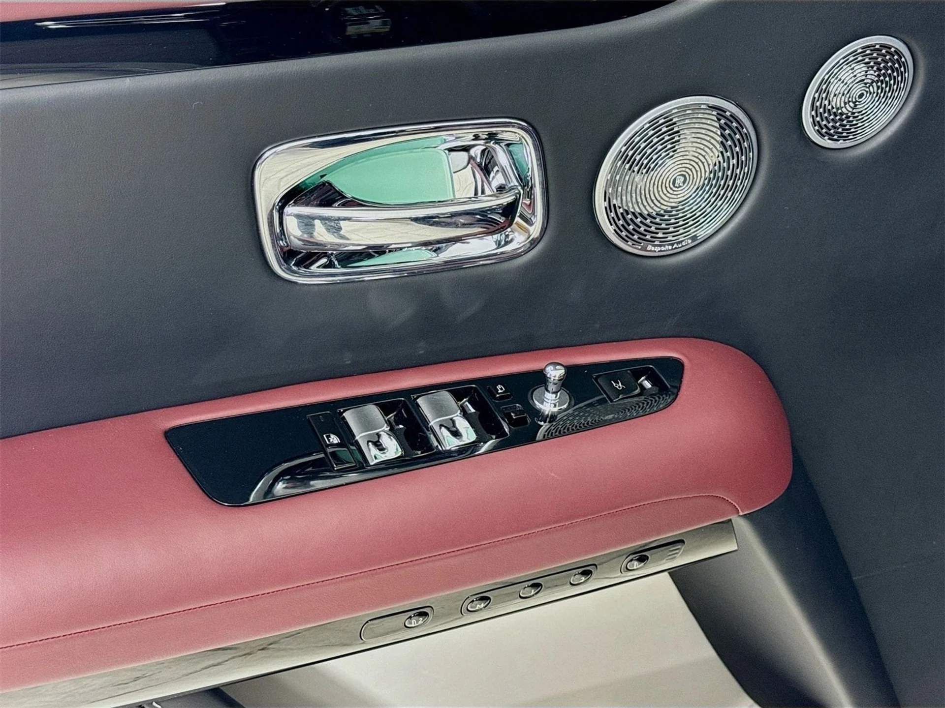 mph016_3834470609_735402b7c8c3bdfd598cf42456e5d417x_5ee787b273