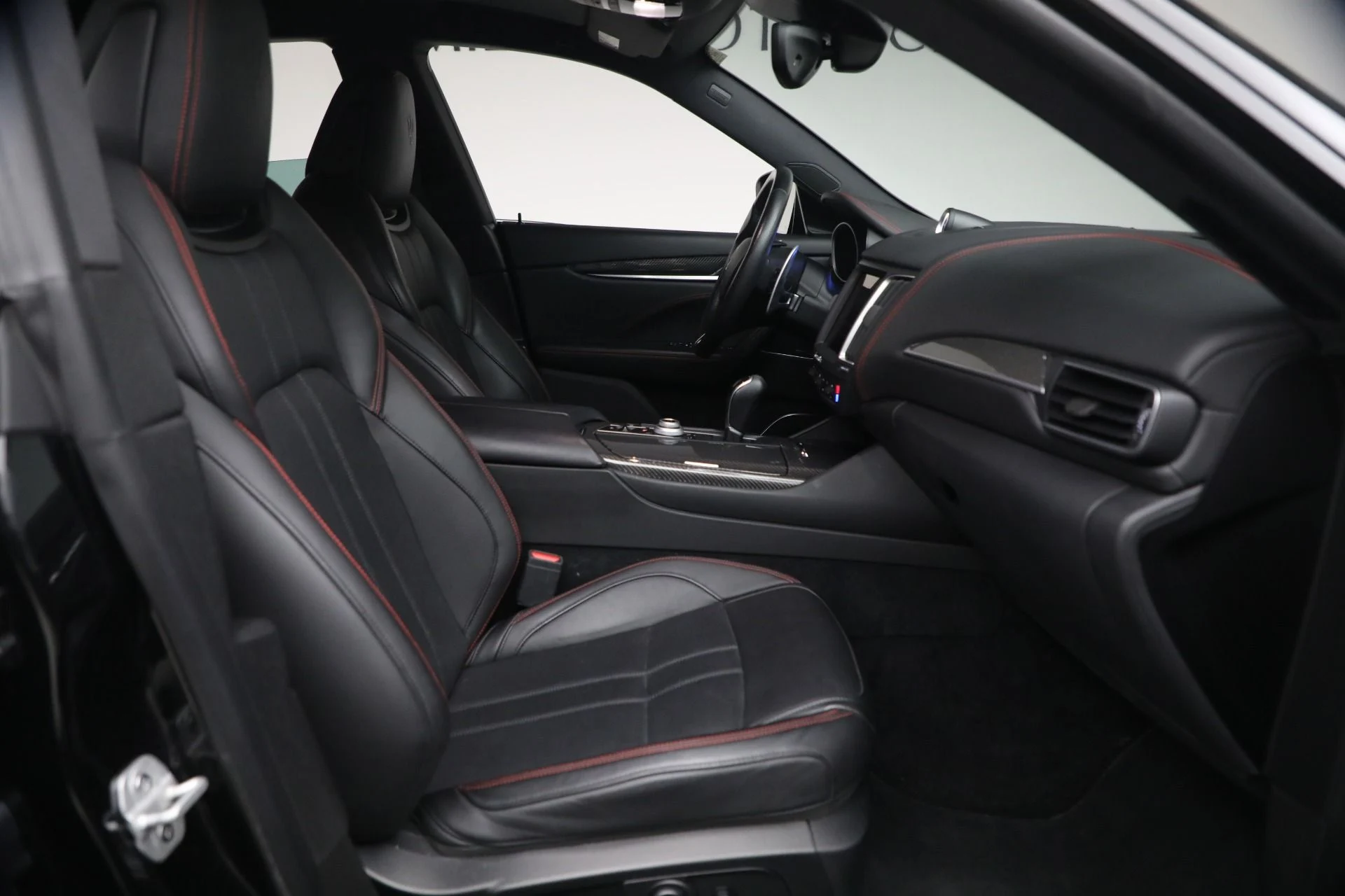 mph016_383686987_Used_2018_Maserati_Levante_S_Gran_Sport_1771509537_62d4ffbc37