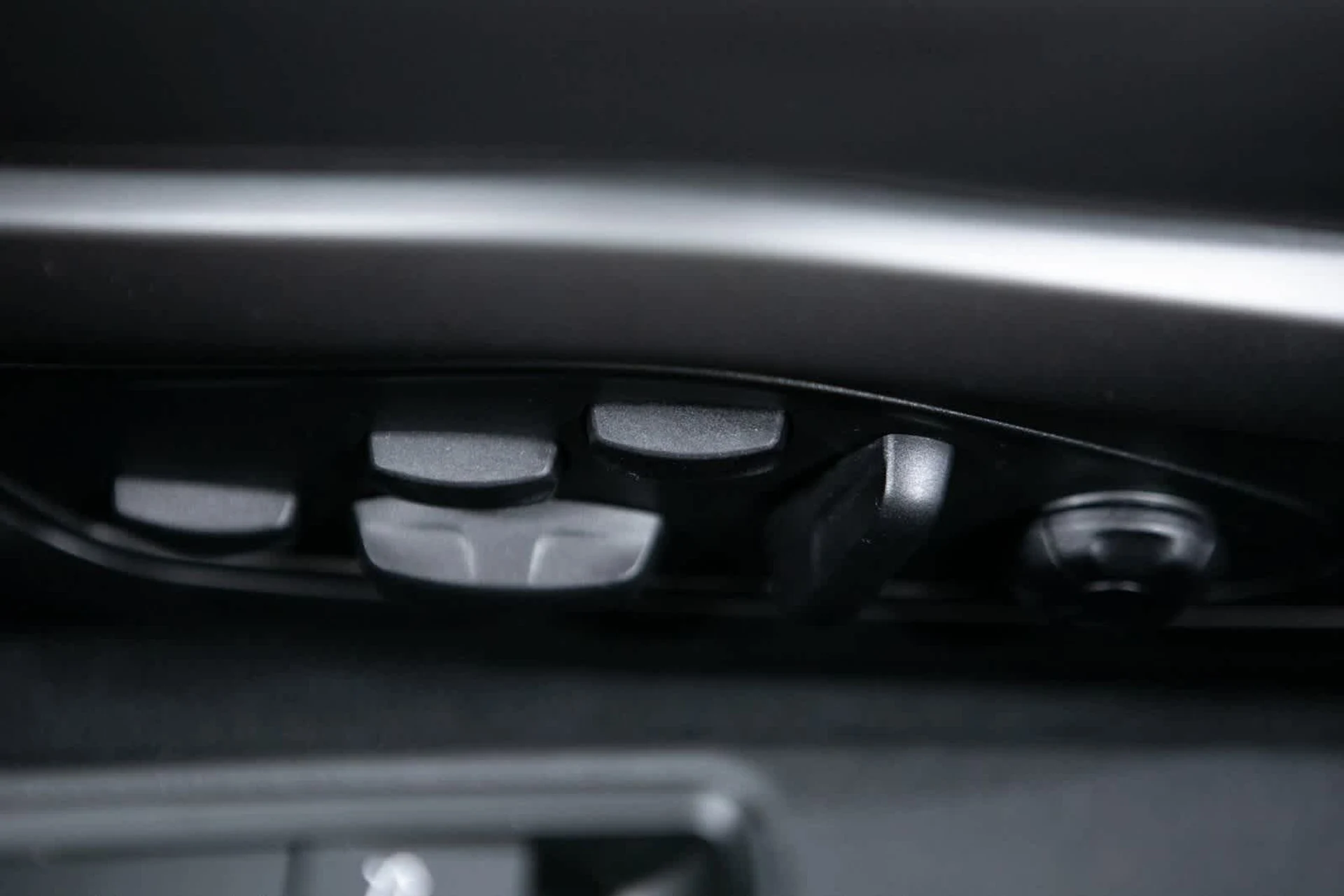 mph016_3837727191_0deabe10087304fc6faf854263d85c60x_3b87b45818