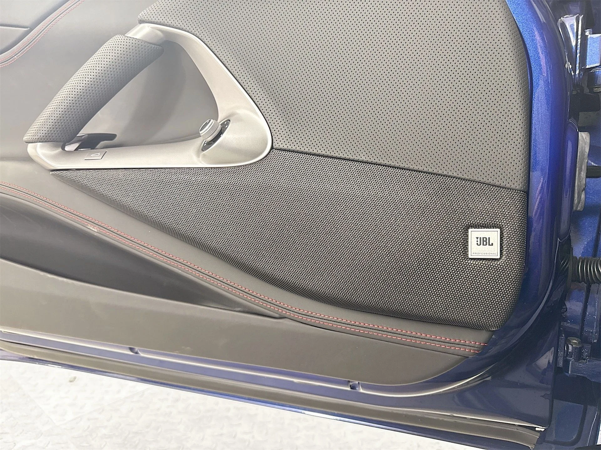 mph016_3839116954_7b3ea8cad558d0d3a47707e4ddb3b598_34e120fb82