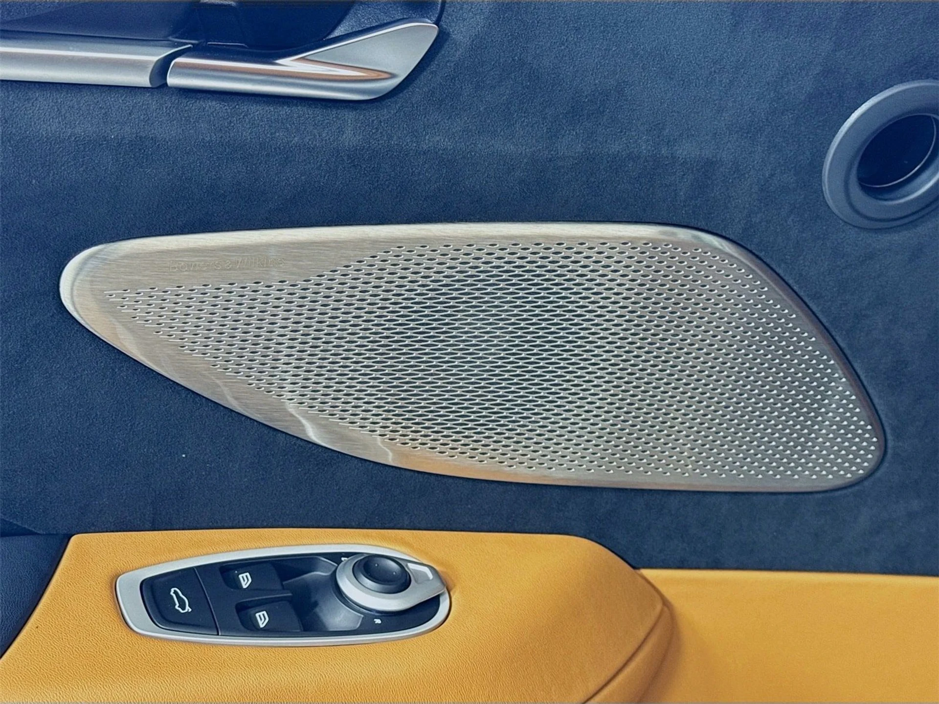 mph016_3839930098_99db0541db6e37e1e1ea5f44d7596ebfx_d8dcb40ba9