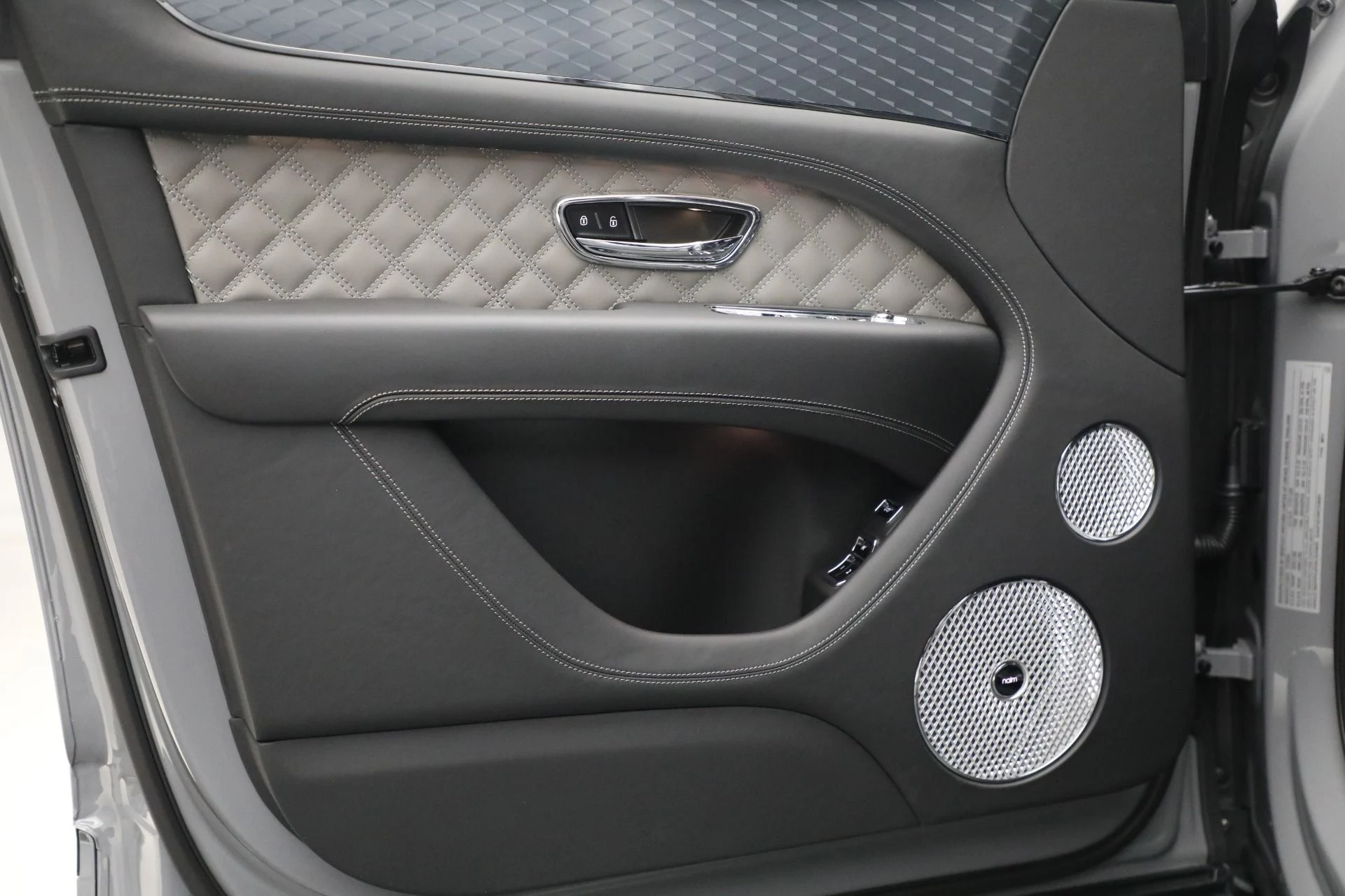 mph016_3844541040_New_2024_Bentley_Bentayga_S_V8_80ac3163ed