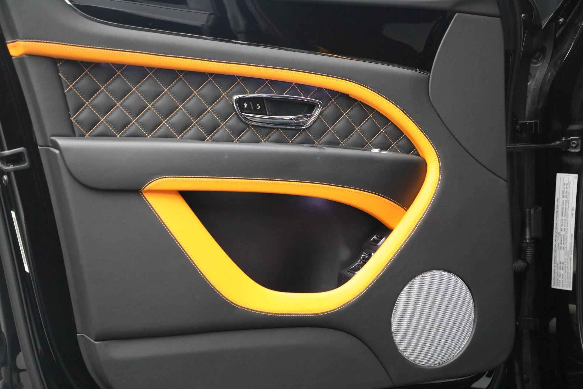 mph016_3845701440_Used_2023_Bentley_Bentayga_Speed_1769469912_bdbf47278c