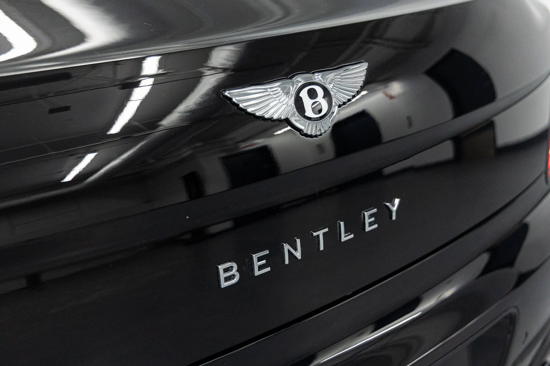 mph016_3847268717_95d98f829de4b940b524fd5cd4871f75x_8d205f2fde