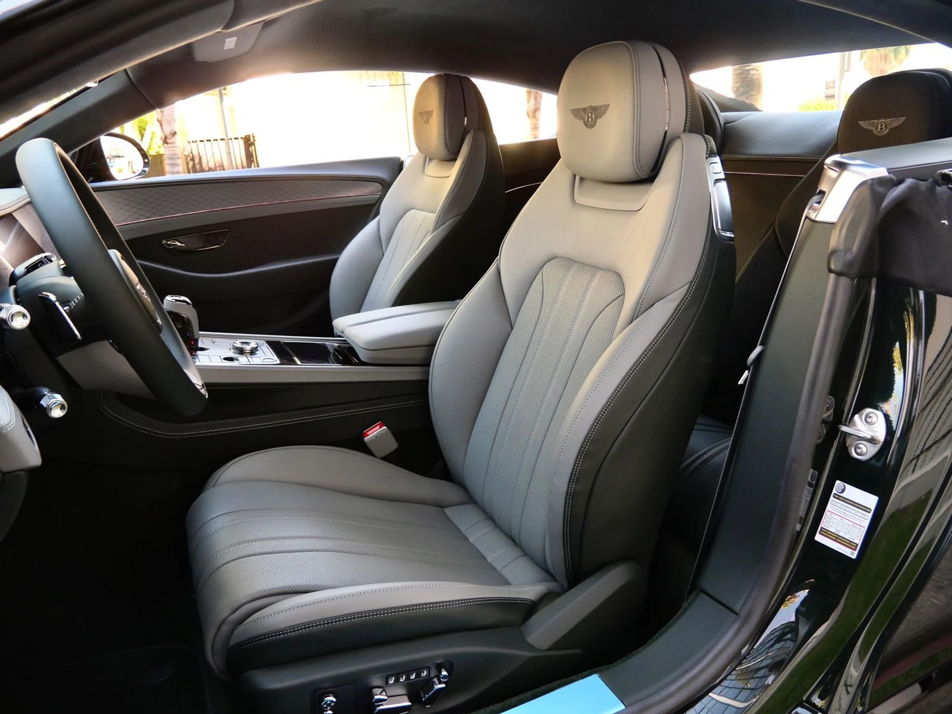 mph016_3851239765_2d68c865f69c9055b121b2701075670bx_3b93e34a96