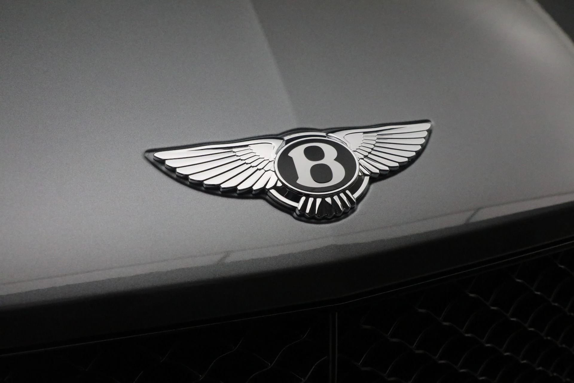 mph016_3853702047_Used_2023_Bentley_Bentayga_Azure_Hybrid_1721850994_5bd0082748