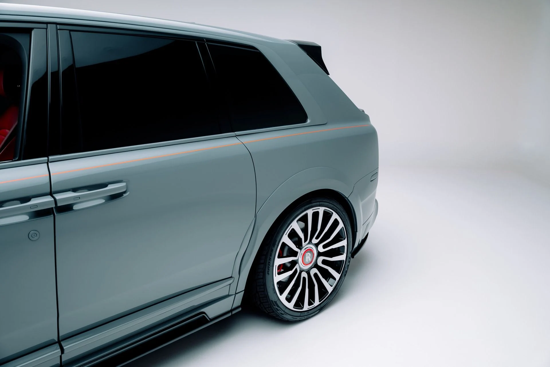 mph016_3854615548_Used_2020_Rolls_Royce_Cullinan_1764611808_027f365d20