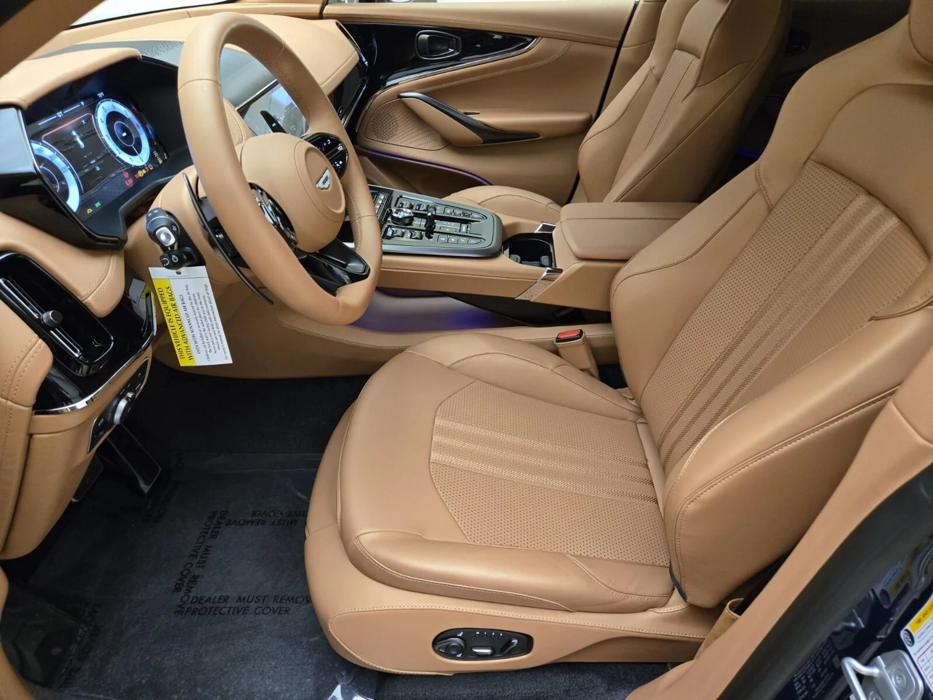mph016_3855252897_New_2025_Aston_Martin_DBX_707_1753162718_7f254c92e3