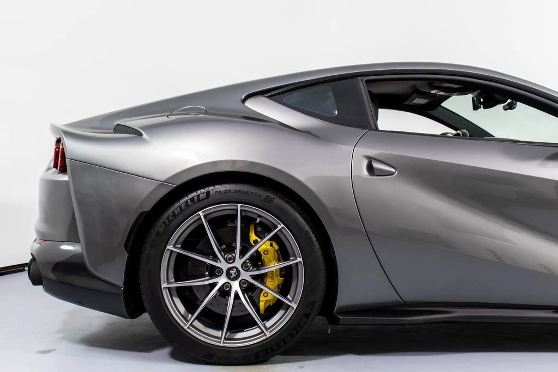 mph016_385703057_5202bef191d315fe741ce953ddbe3a41x_a6ad679705