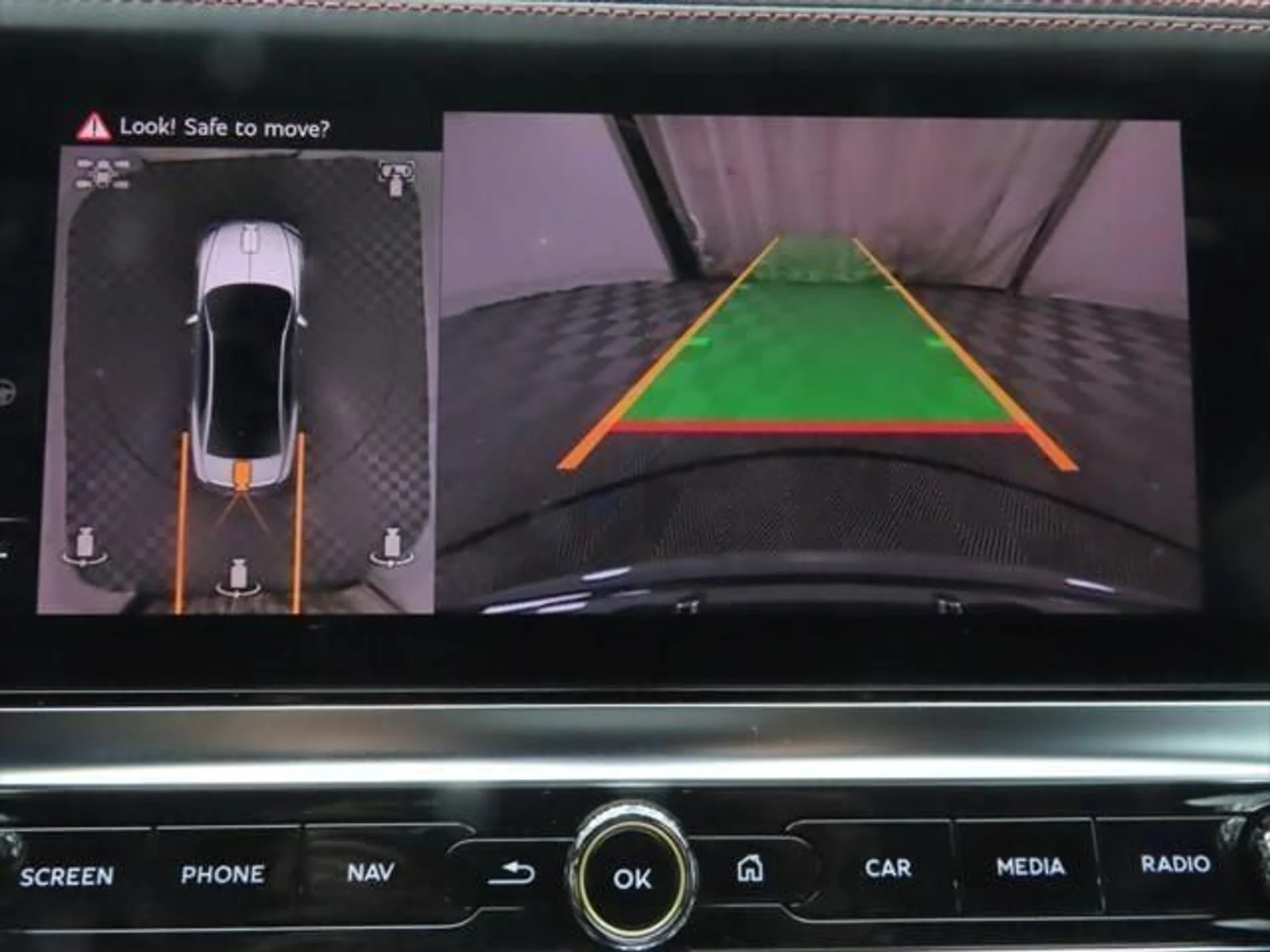 mph016_3860975229_used_2025_bentley_flying_spur_speedsedan_8119_23010075_17_640_d7921b87c5