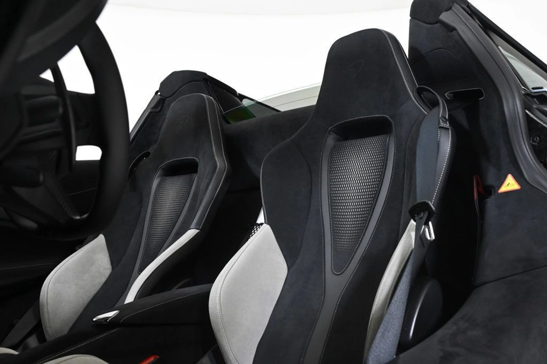 mph016_3870088676_used_2026_mclaren_750s_spider_11350_22993555_16_1024_cfb1de73a2