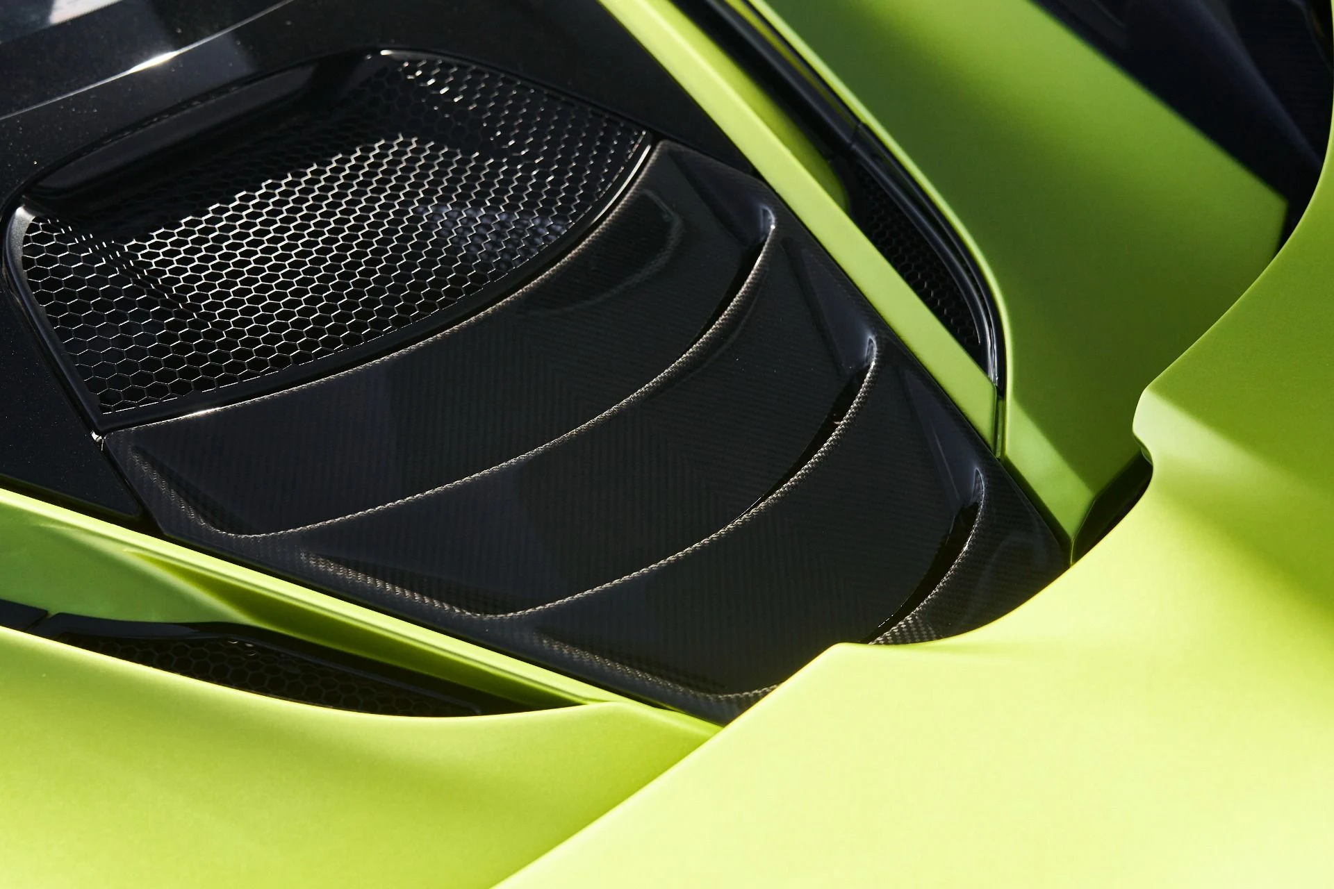 mph016_3871597783_Used_2022_Mc_Laren_720_S_Performance_1753146892_76d9f7b536