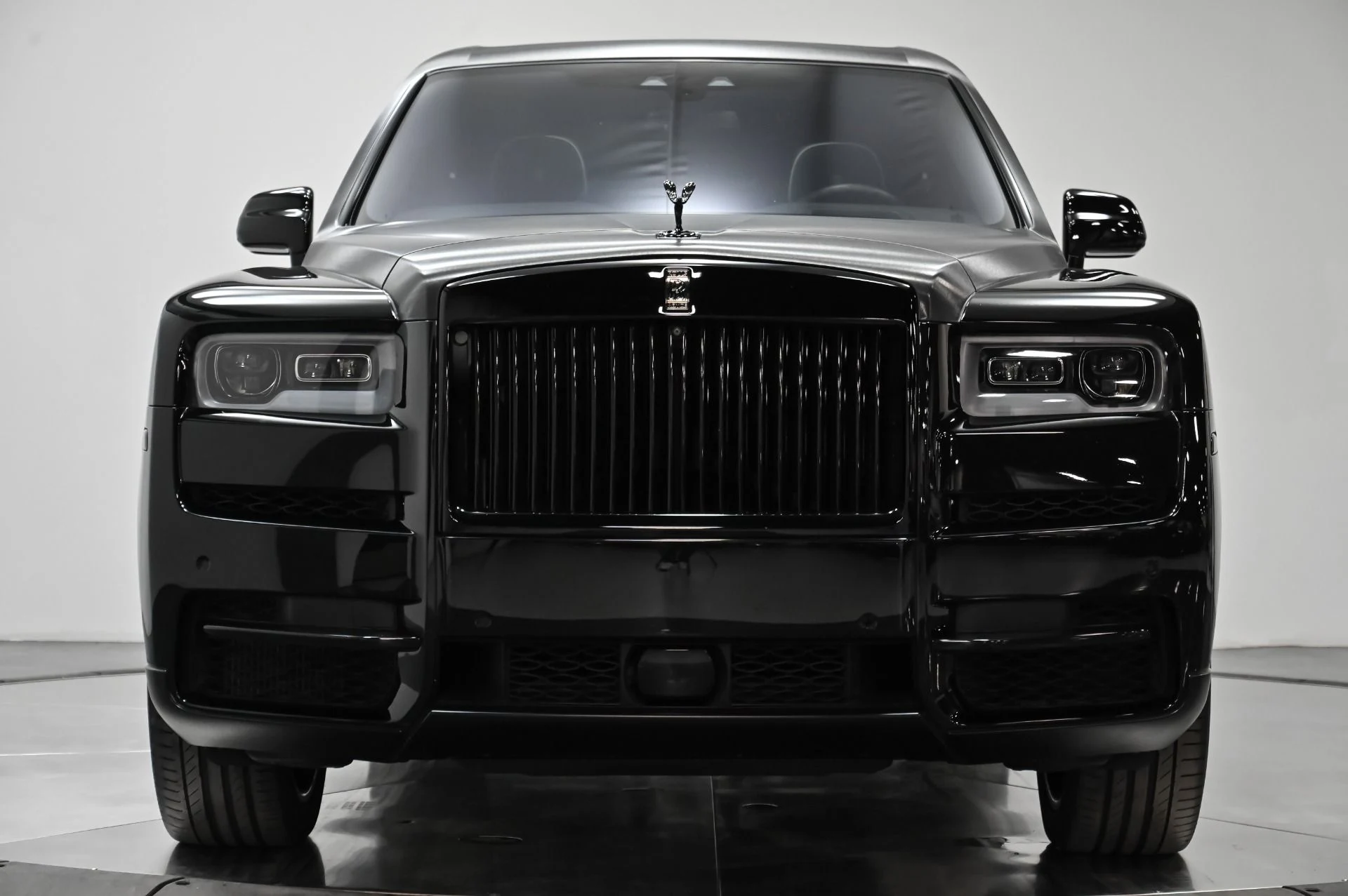 mph016_3871784529_Used_2019_Rolls_Royce_Cullinan_Base_1753916871_1ec20297bf