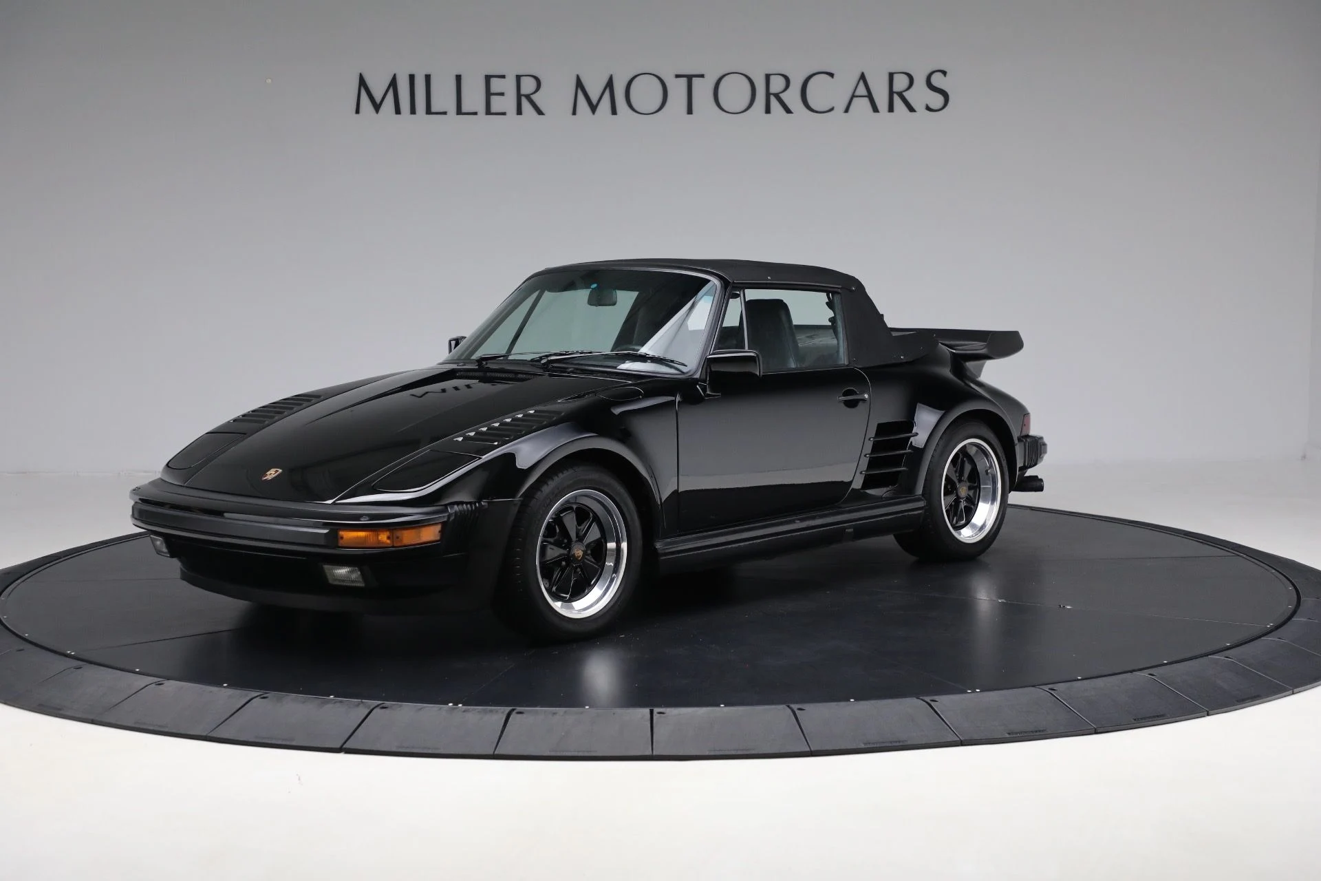 mph016_3879084401_Used_1989_Porsche_911_Carrera_Turbo_40bc022070