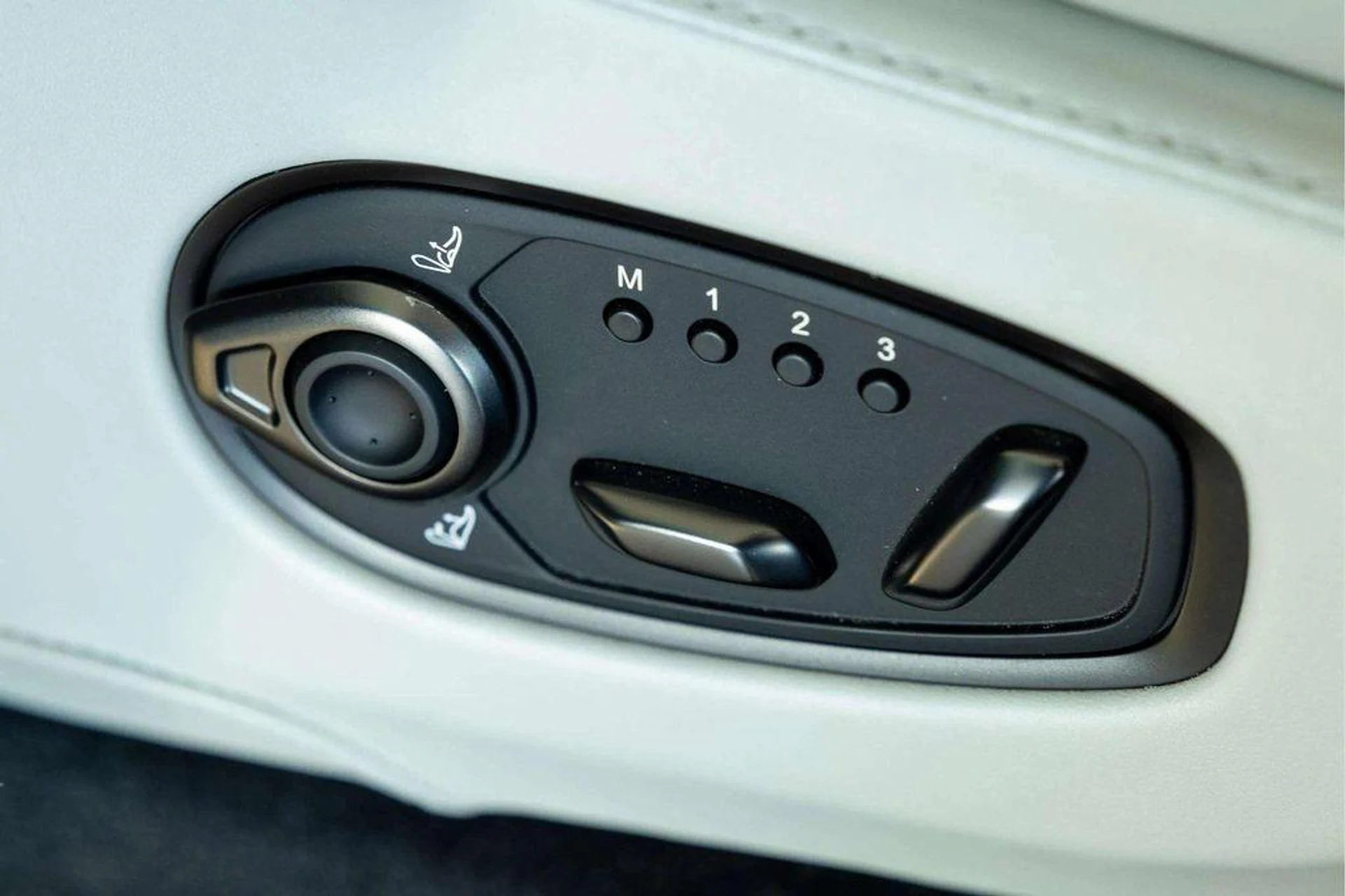 mph016_3879656073_kb_Gl_Hj_SA_7r_CX_0y_Kcjwp_A_Ww2_Koq_Y_a6d5930aee