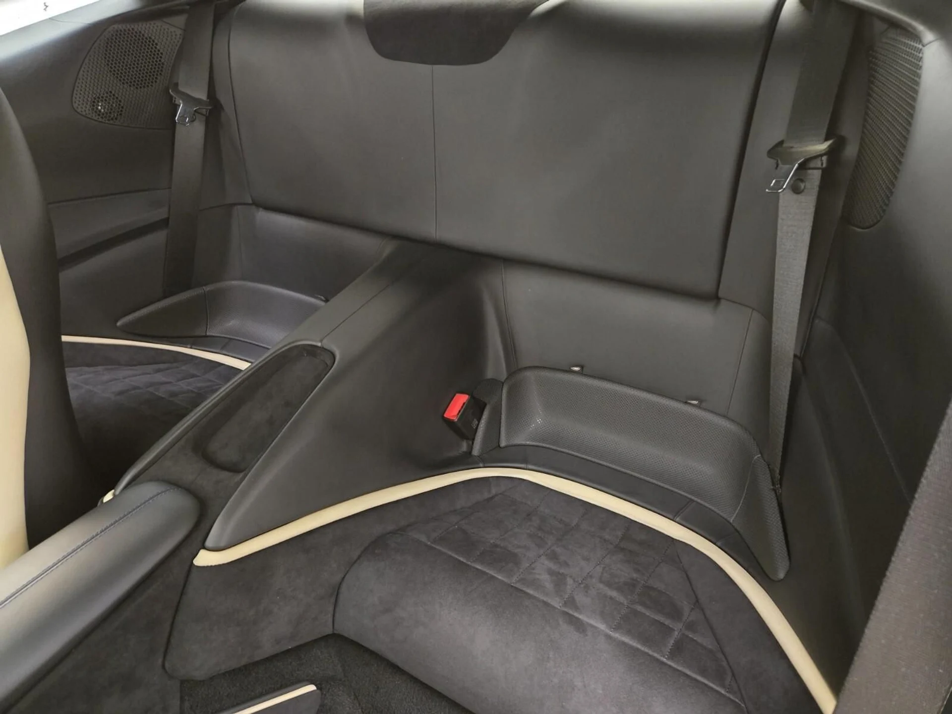 mph016_3880067548_Used_2021_Ferrari_Roma_1770273920_6d656d65b0