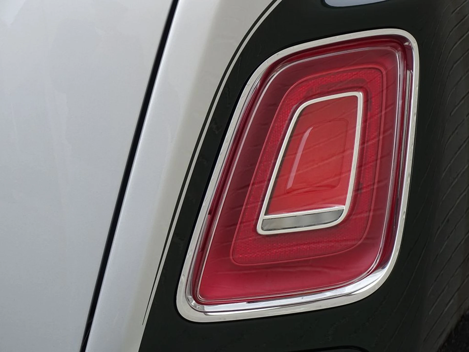 mph016_3880489212_513cbbf85bc345f1bae9e1e2fd243ab2x_f7f0f95532