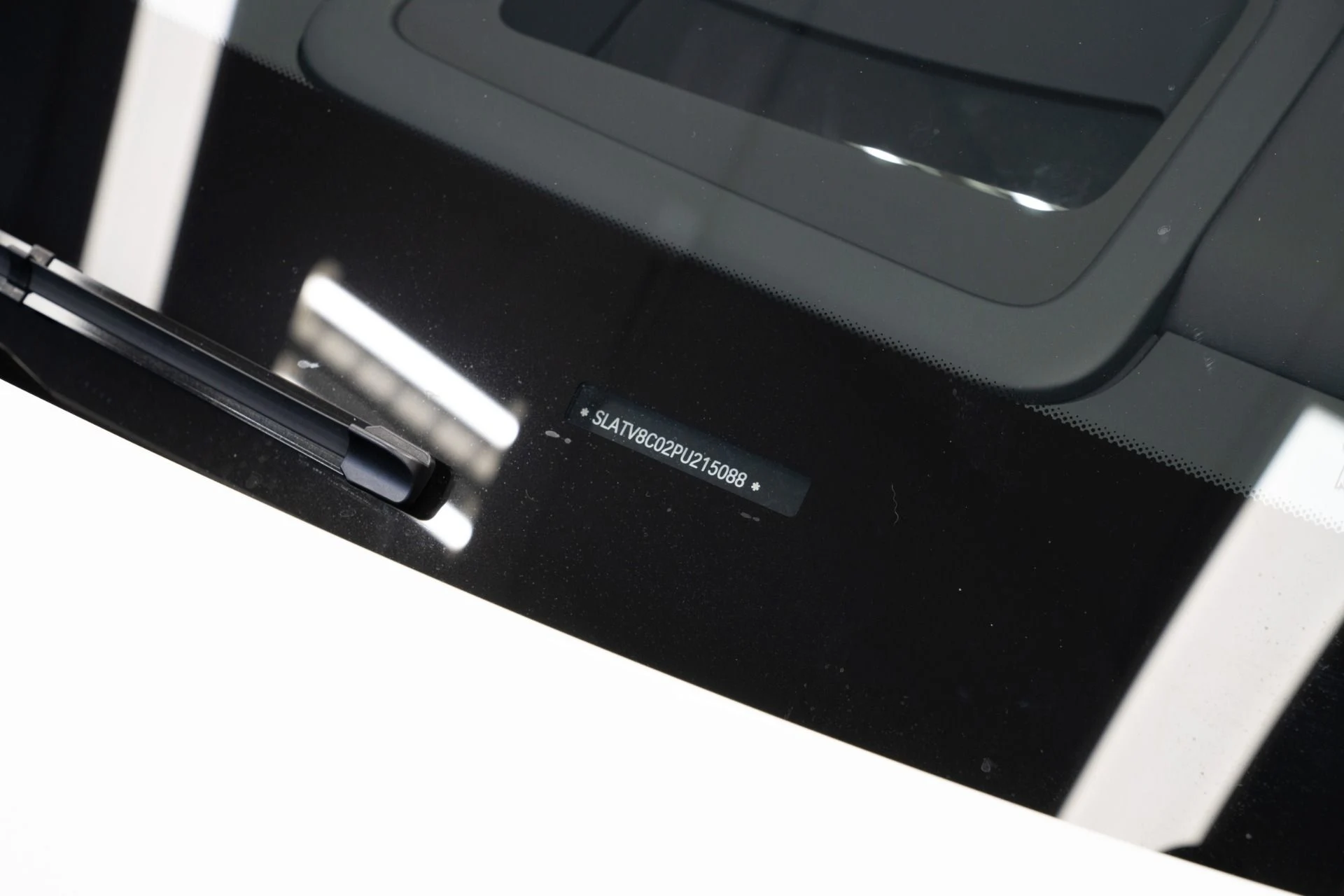 mph016_3884980072_Used_2023_Rolls_Royce_Cullinan_Black_Badge_Two_Tone_Interior_Starlight_Headliner_1762810213_2078c8510a