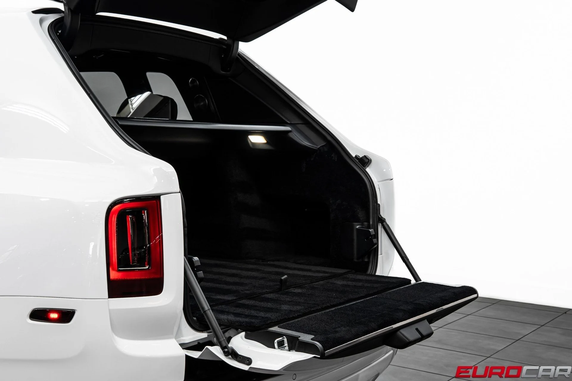 mph016_3886934398_image_17_3c90db043a