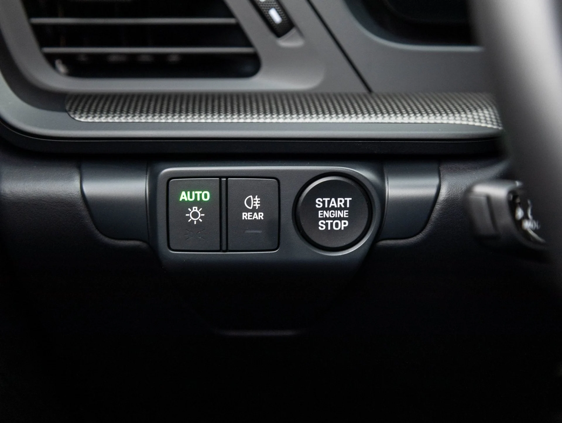 mph016_3890002202_17_9efc38988b