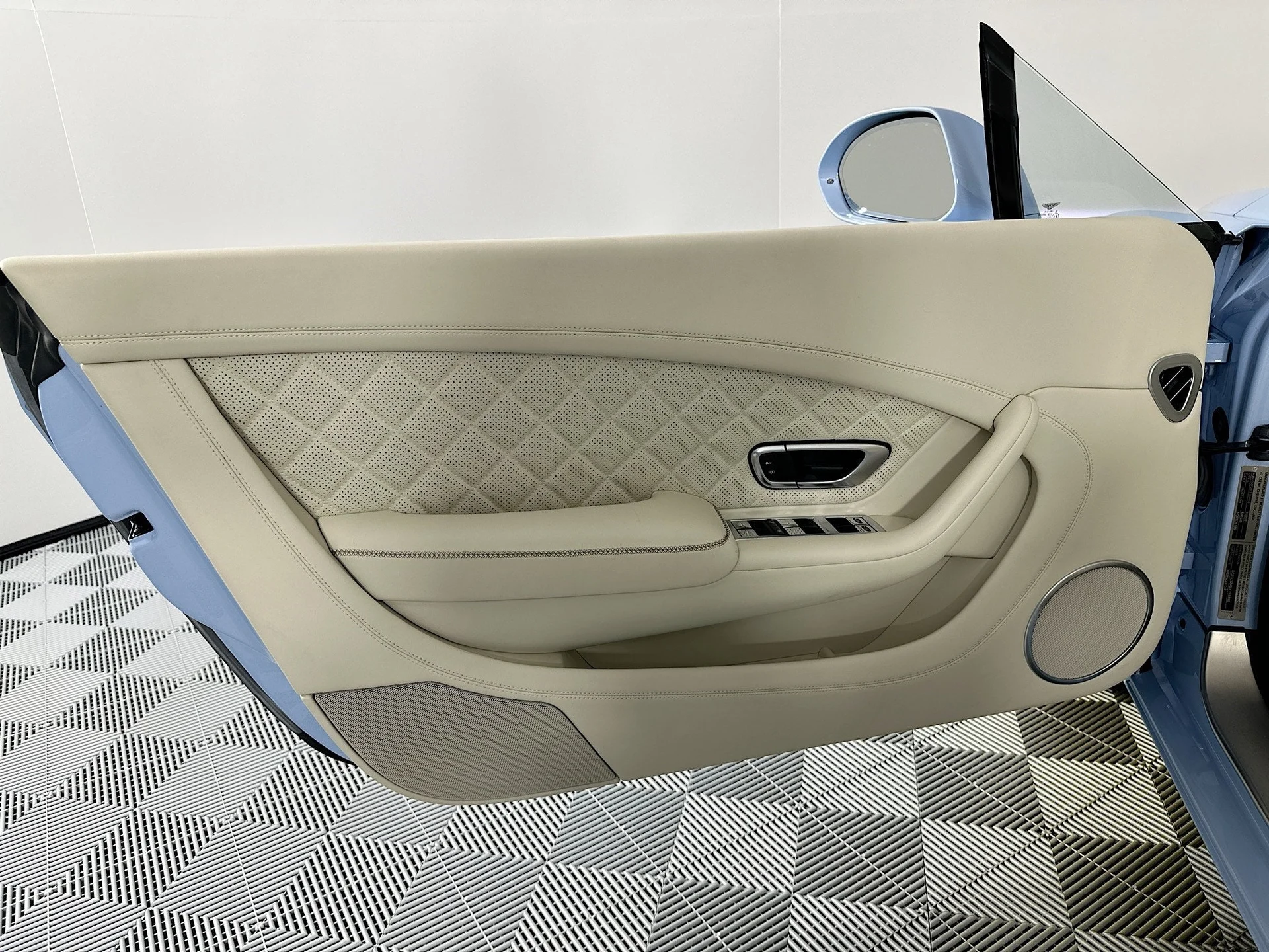 mph016_3899055771_17_d9460e3ecf