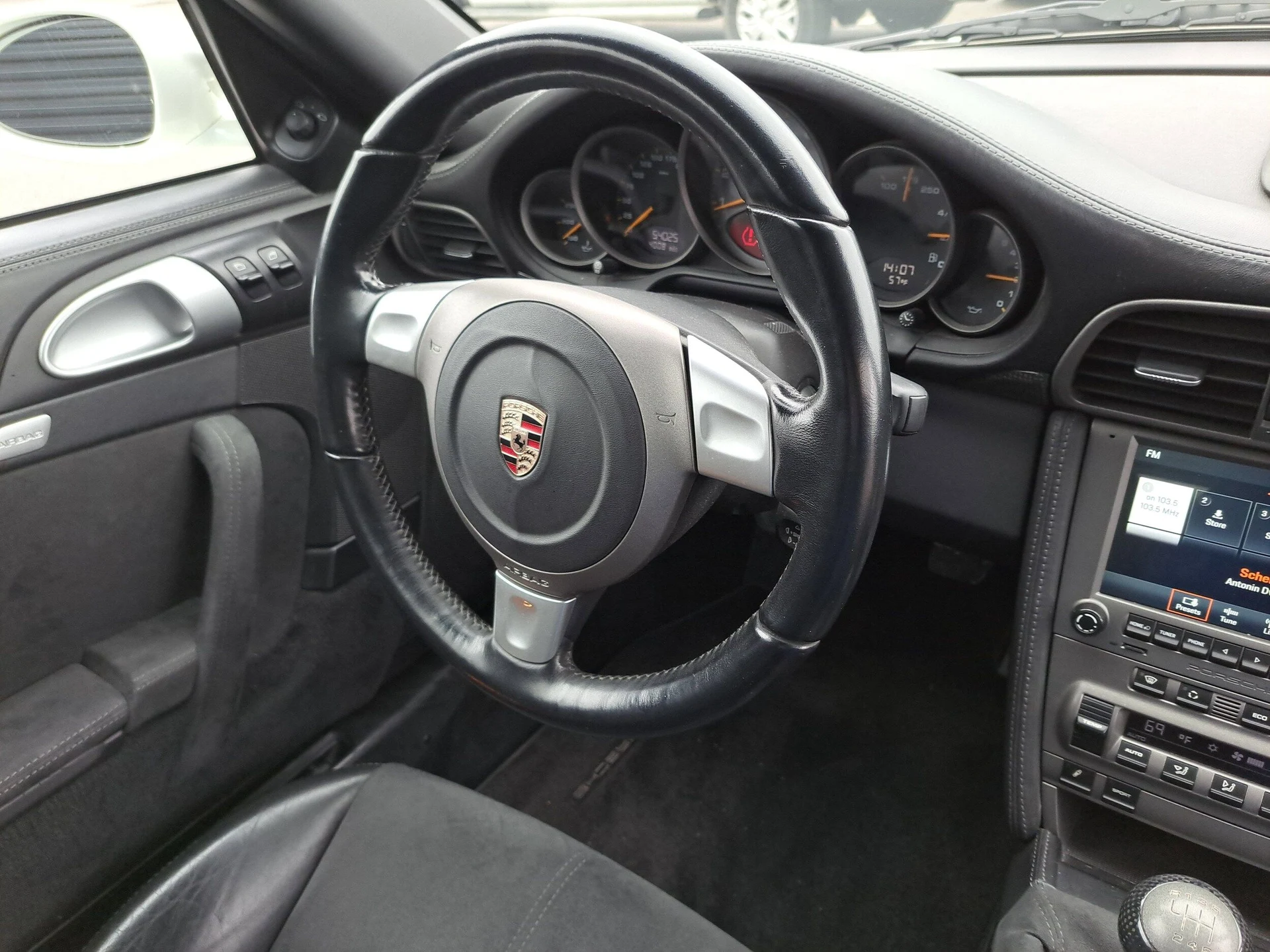 mph016_389987580_0ef9b31510fb030a87313fd1d7c058adx_dbad729277