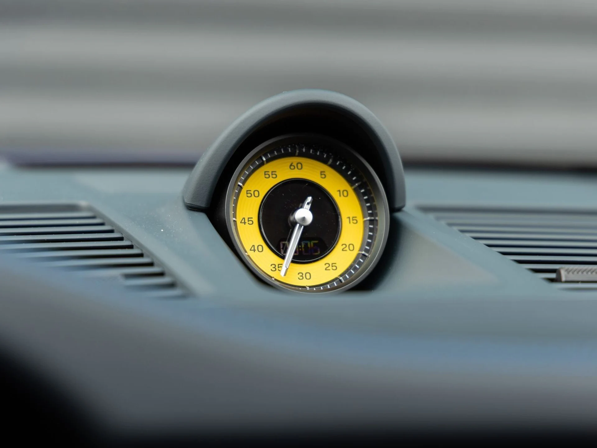 mph016_3913254244_17_3c889db15e