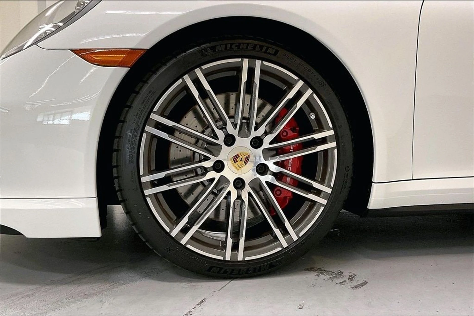 mph016_3913884652_d26297ddab00b4ca9b196a56476f9a86x_c8afdc35bd