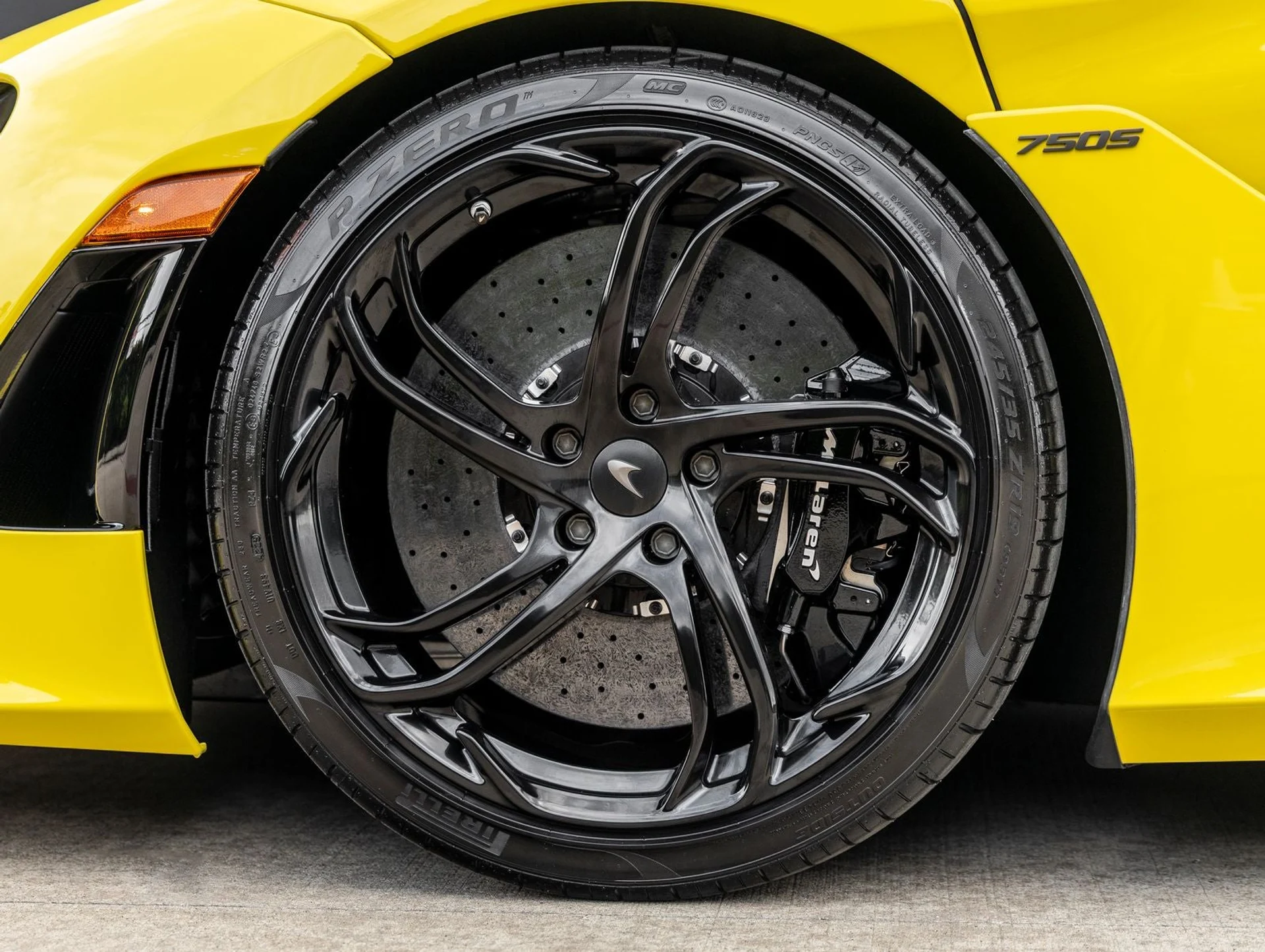 mph016_3919367464_17_18c075b106