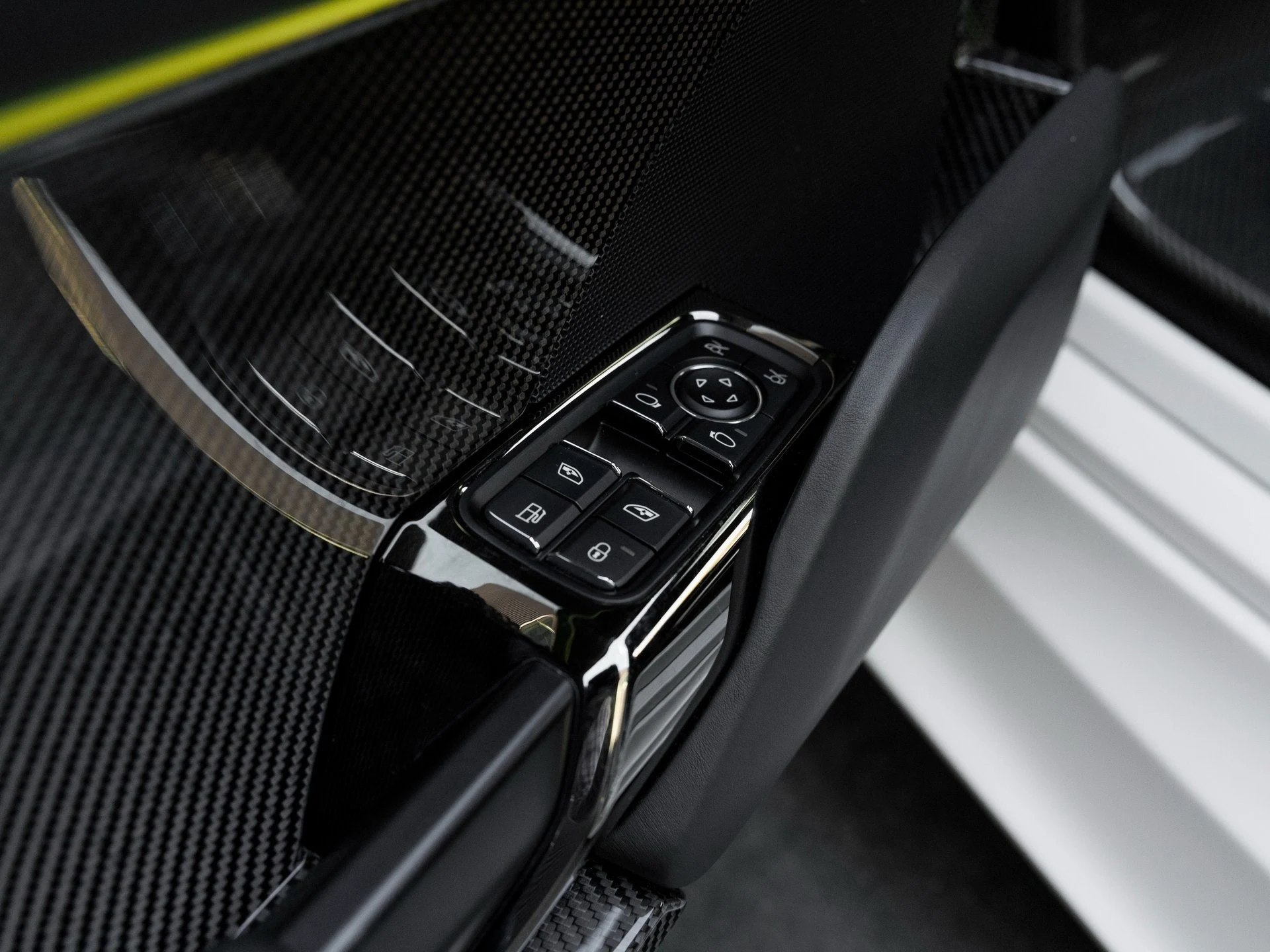 mph016_3925095605_17_c08456c69f