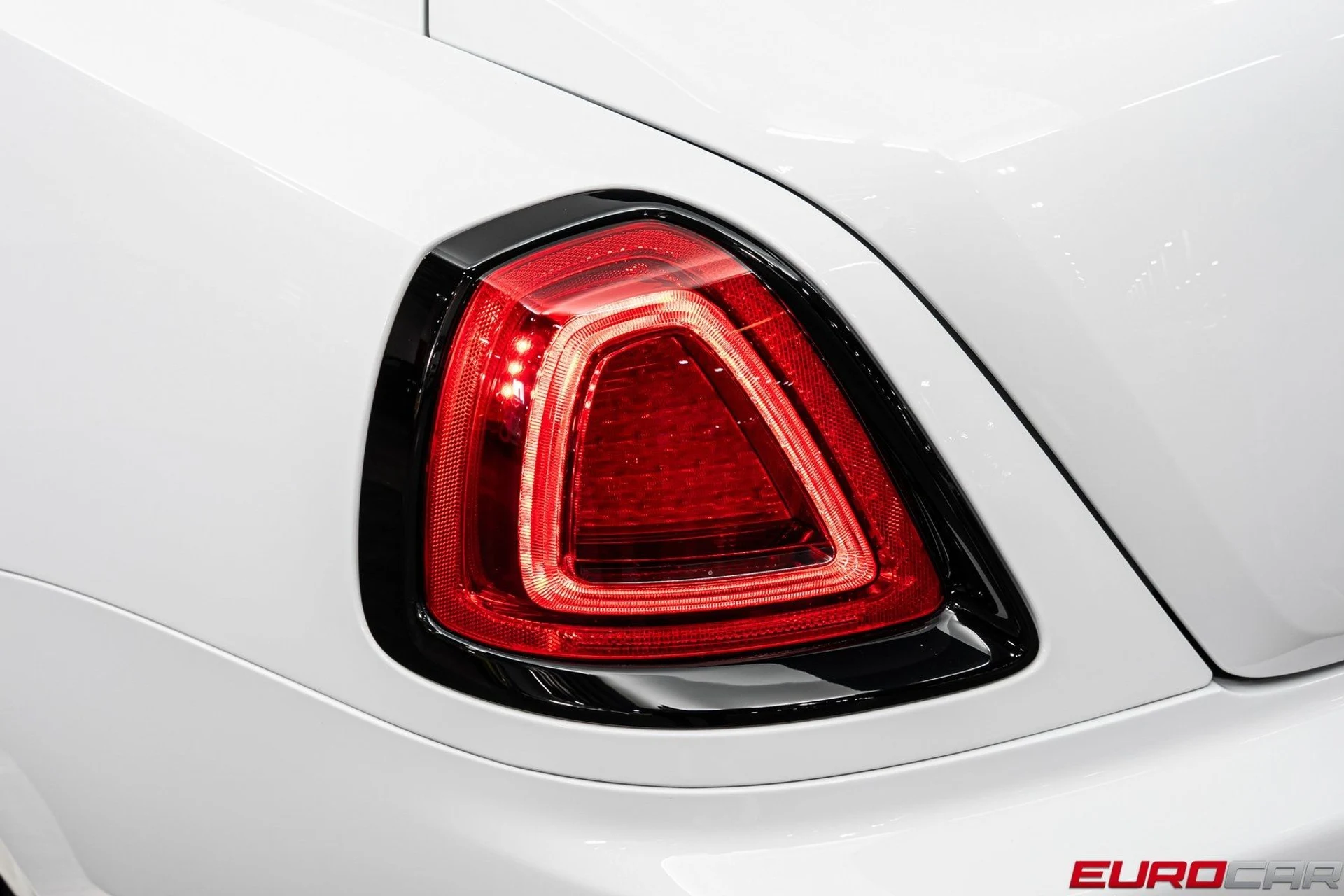 mph016_3928567273_image_17_5eeee7b8dd