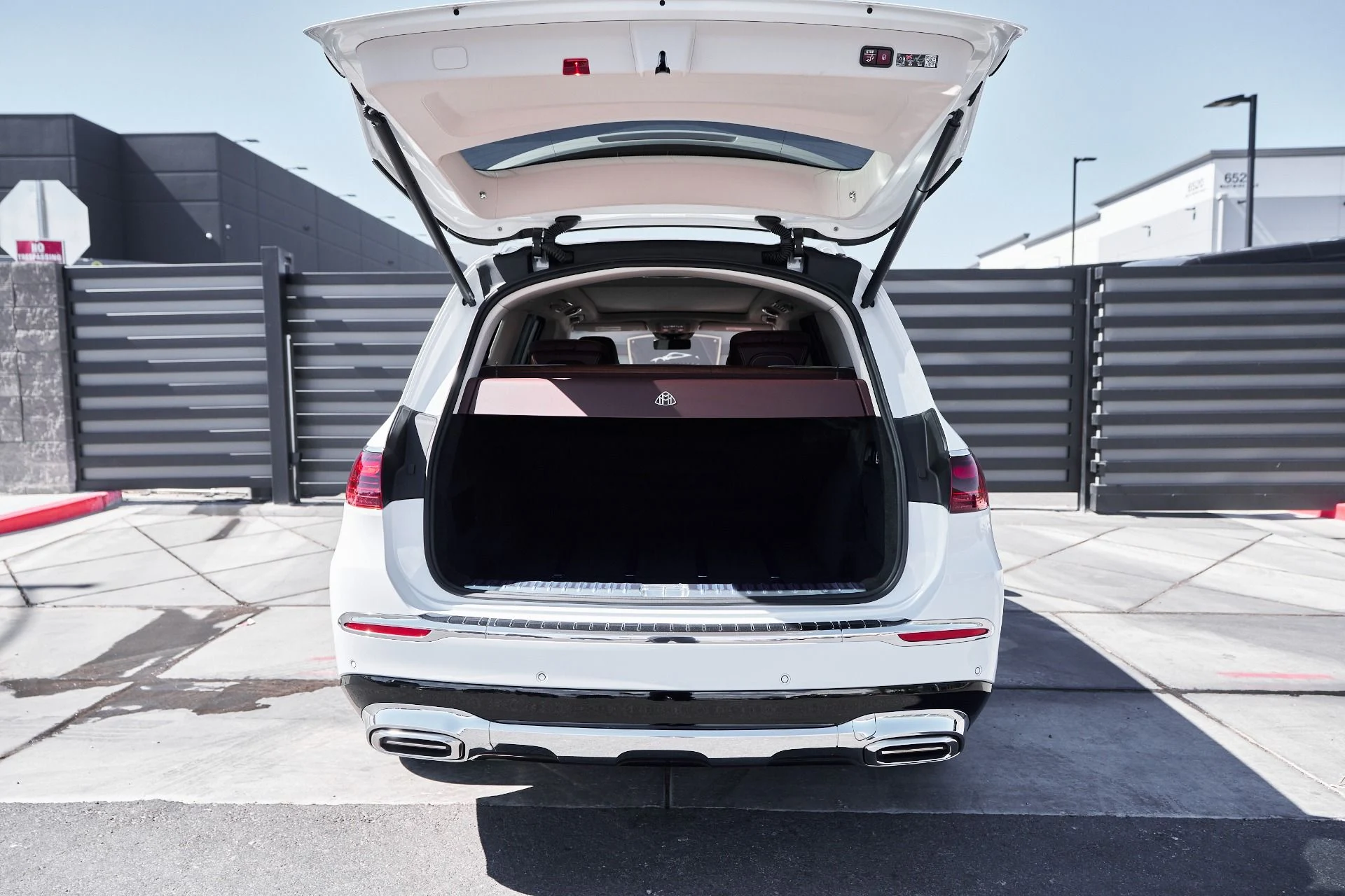 mph016_3935557011_Used_2025_Mercedes_Benz_GLS_Maybach_GLS_600_1759509783_fd0467fd7a