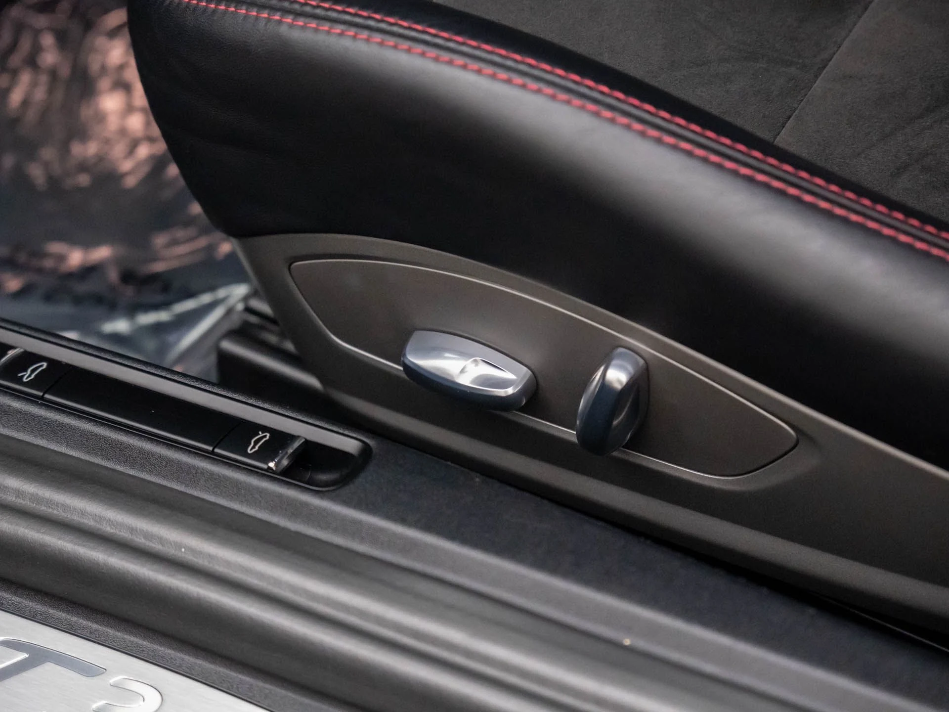 mph016_3937499041_5ef31978ae1da90cff2c1a6cc56c6312x_5b2a01994a