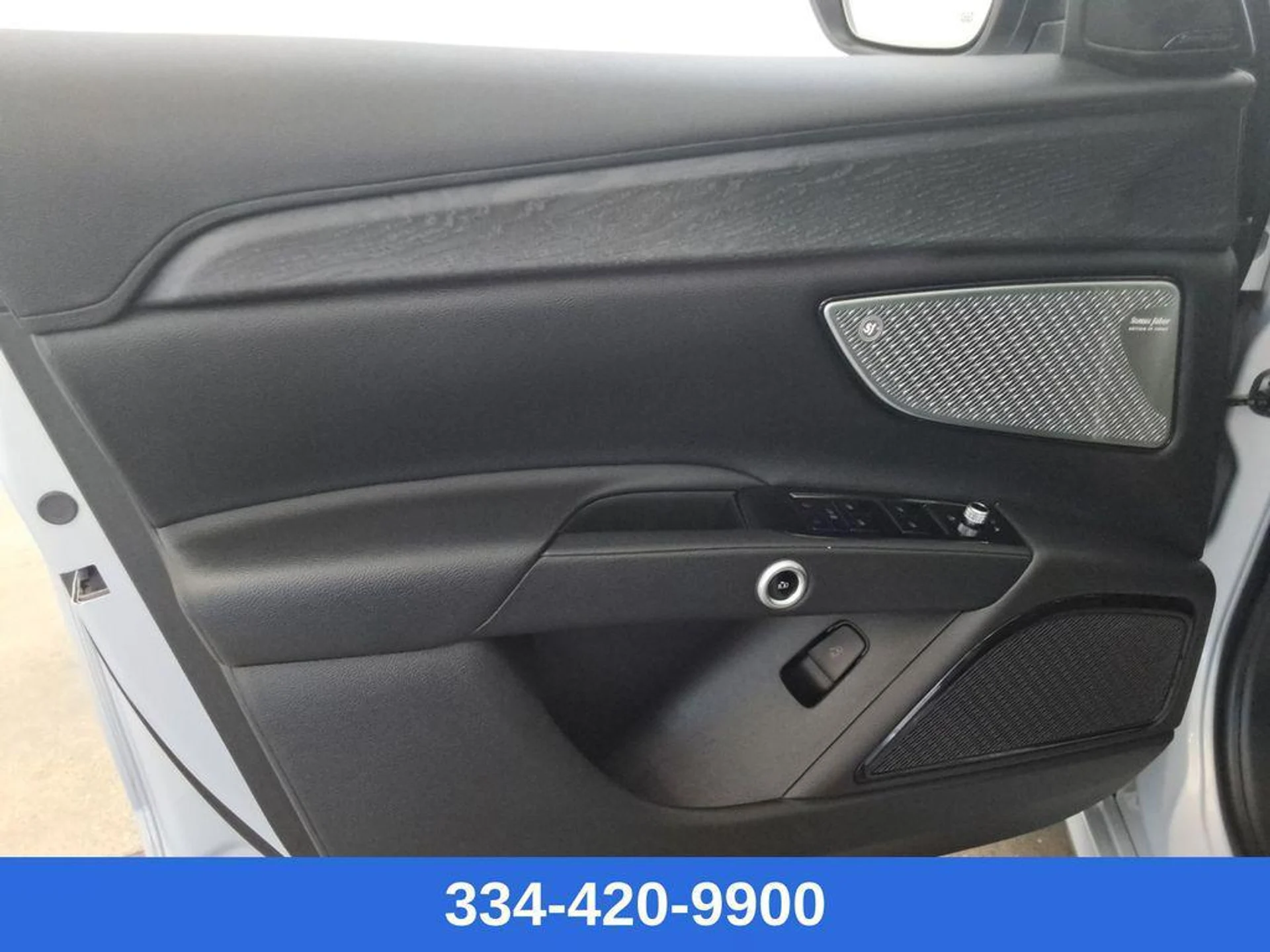 mph016_3938251518_l_IC_1_Hha_Wz_S_Io_L_Sk_YG_9_F_Ve_AAH_7_M_8b1469378a