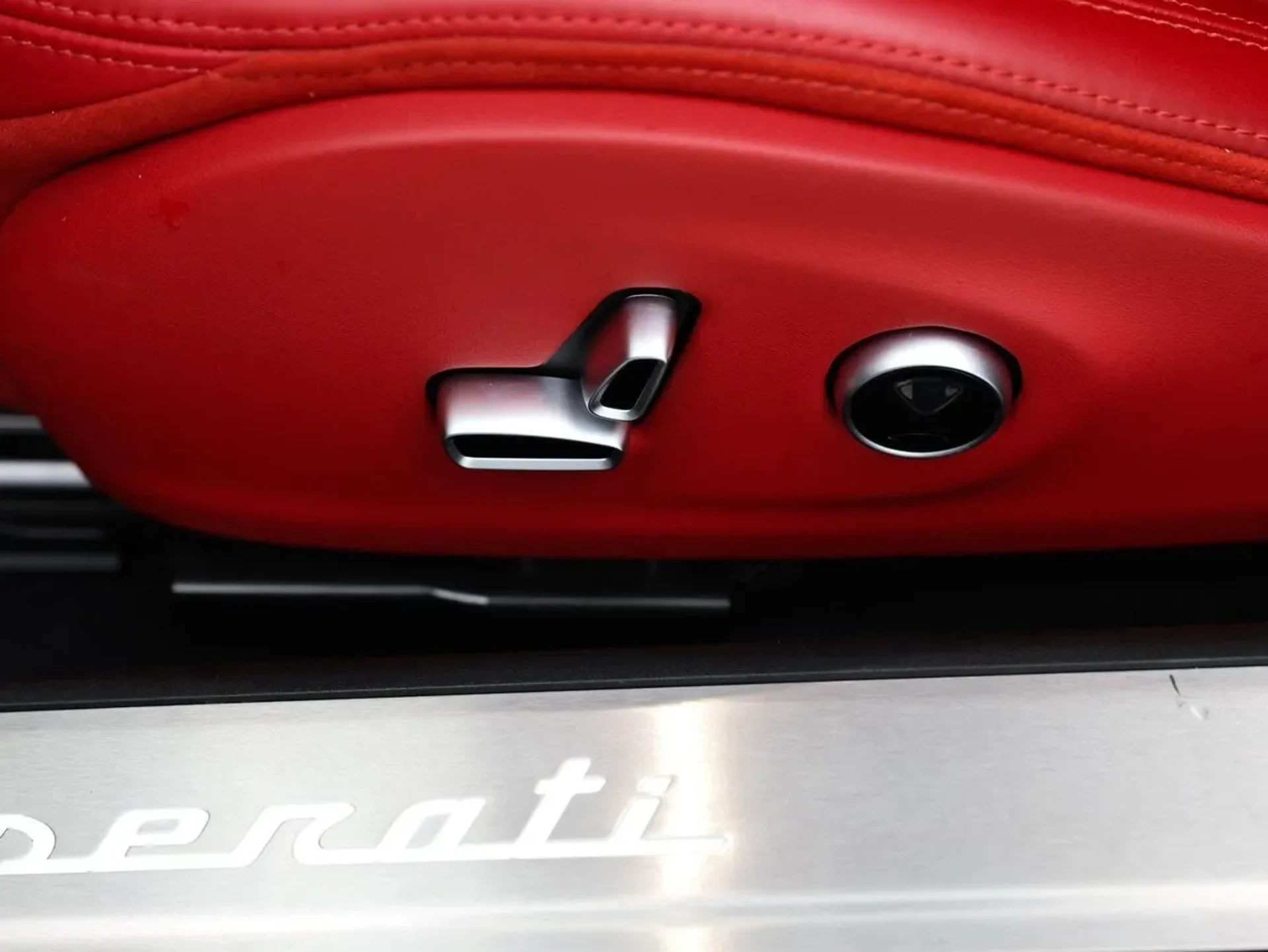 mph016_3939673156_uotucek3quxz9cc3w18iugsch80e_ed90020db9