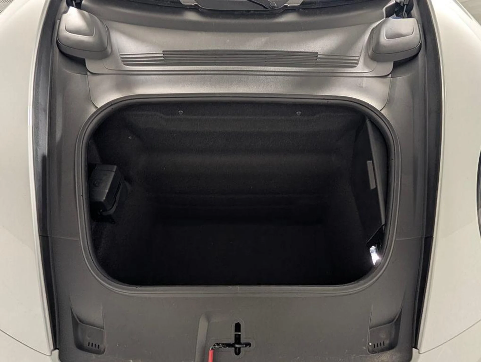 mph016_3941442764_Bt0_Ian_Wh_Ss_P_Nhv_Xl_Tmlhw_ZJ_Luzk_6a661388ee