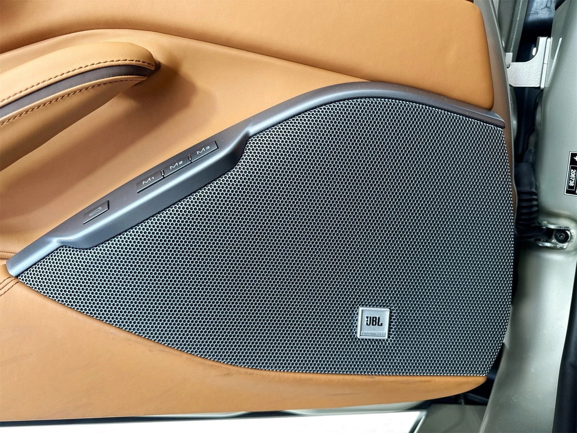 mph016_3948657421_dd6ba555ab810644f5ac756dd8a15ea4_4a312880c7